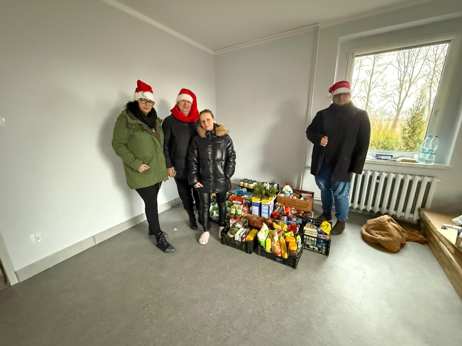 Zdjęcie w galerii na portalu naszraciborz.pl: Wigilia, która łączy ludzi i daje realne wsparcie wiadomości z regionu