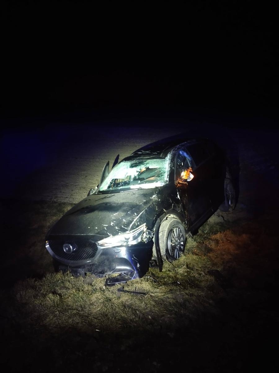 Zdjęcie w galerii na portalu naszraciborz.pl: Groźne zdarzenie na DK45 w gminie Rudnik. Samochód dachował na wysokości Ponięcic wiadomości z regionu