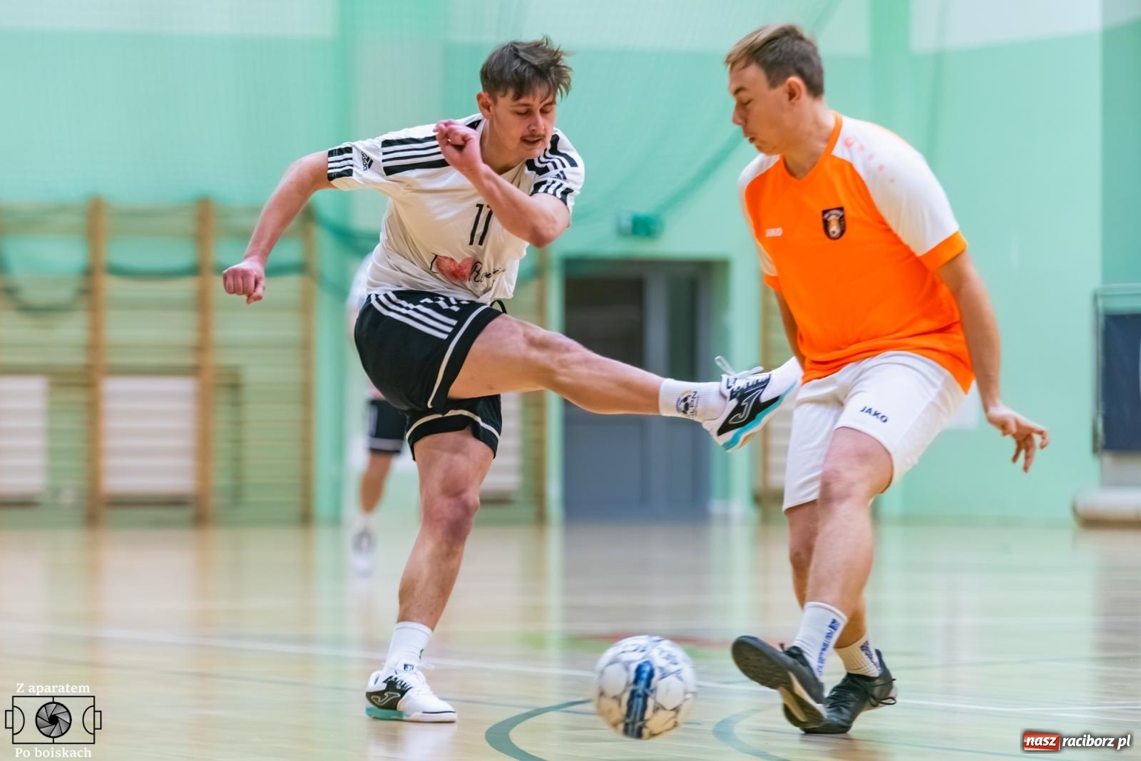 Zdjęcie w galerii na portalu naszraciborz.pl: Pierwszoligowe granie w HLPN. Wicher zgasił Płomień [FOTO] wiadomości z regionu