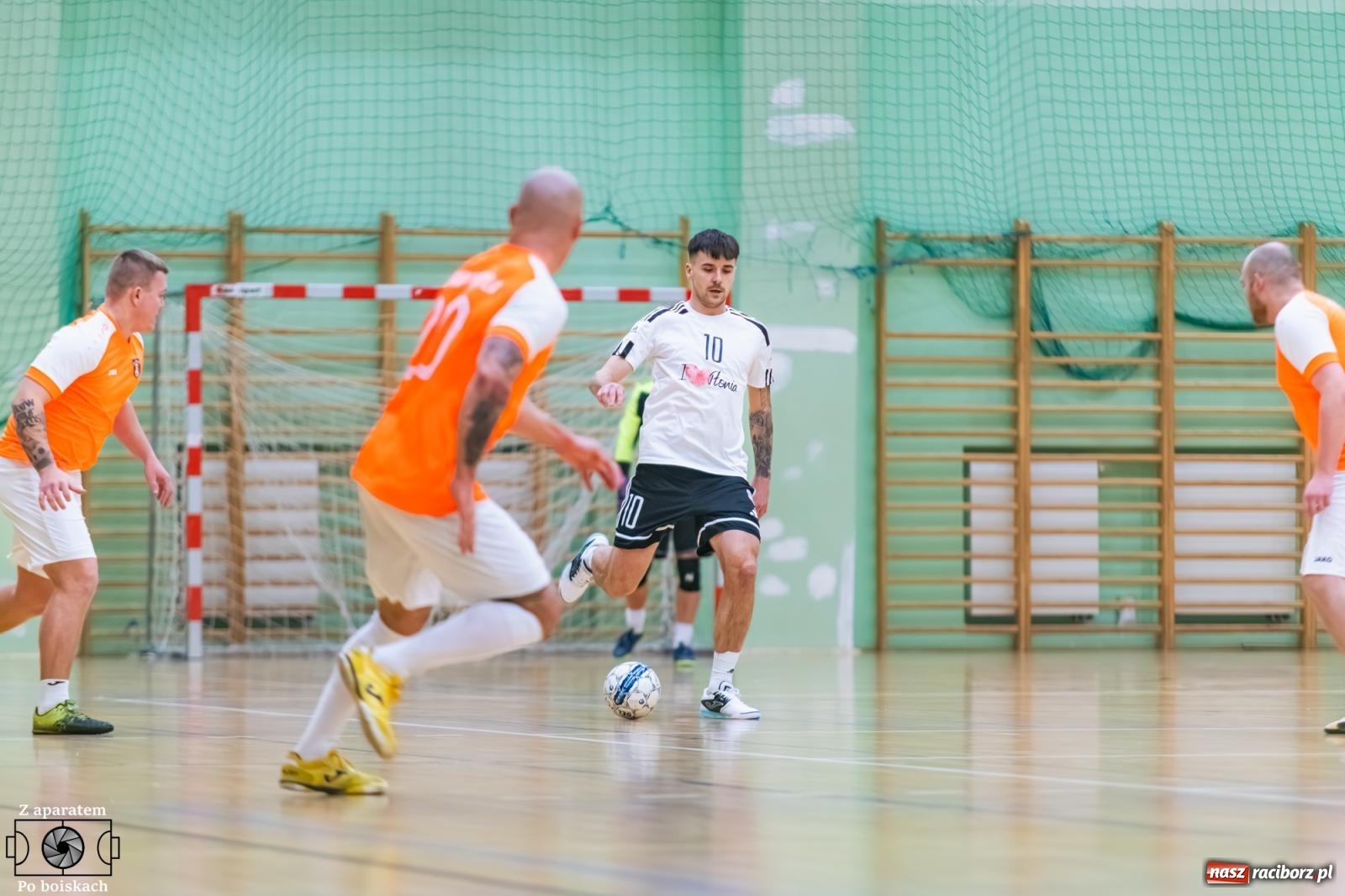 Zdjęcie w galerii na portalu naszraciborz.pl: Pierwszoligowe granie w HLPN. Wicher zgasił Płomień [FOTO] wiadomości z regionu