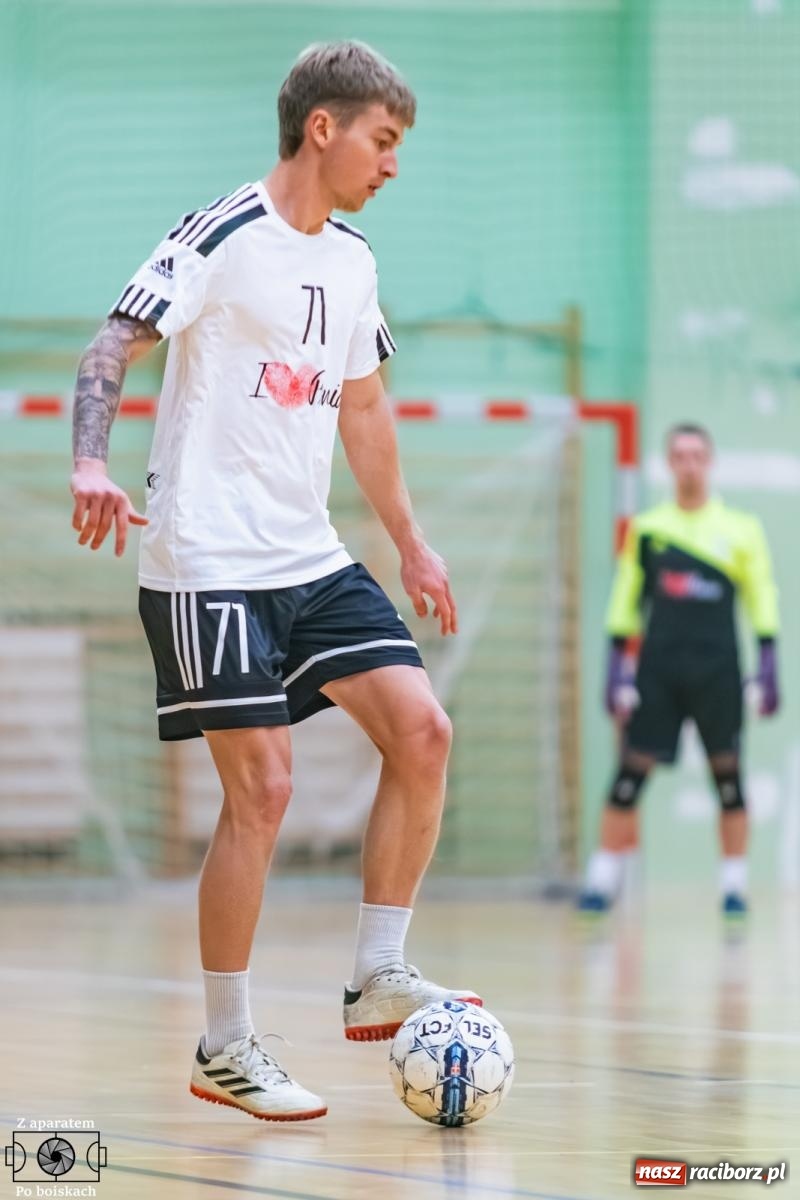 Zdjęcie w galerii na portalu naszraciborz.pl: Pierwszoligowe granie w HLPN. Wicher zgasił Płomień [FOTO] wiadomości z regionu