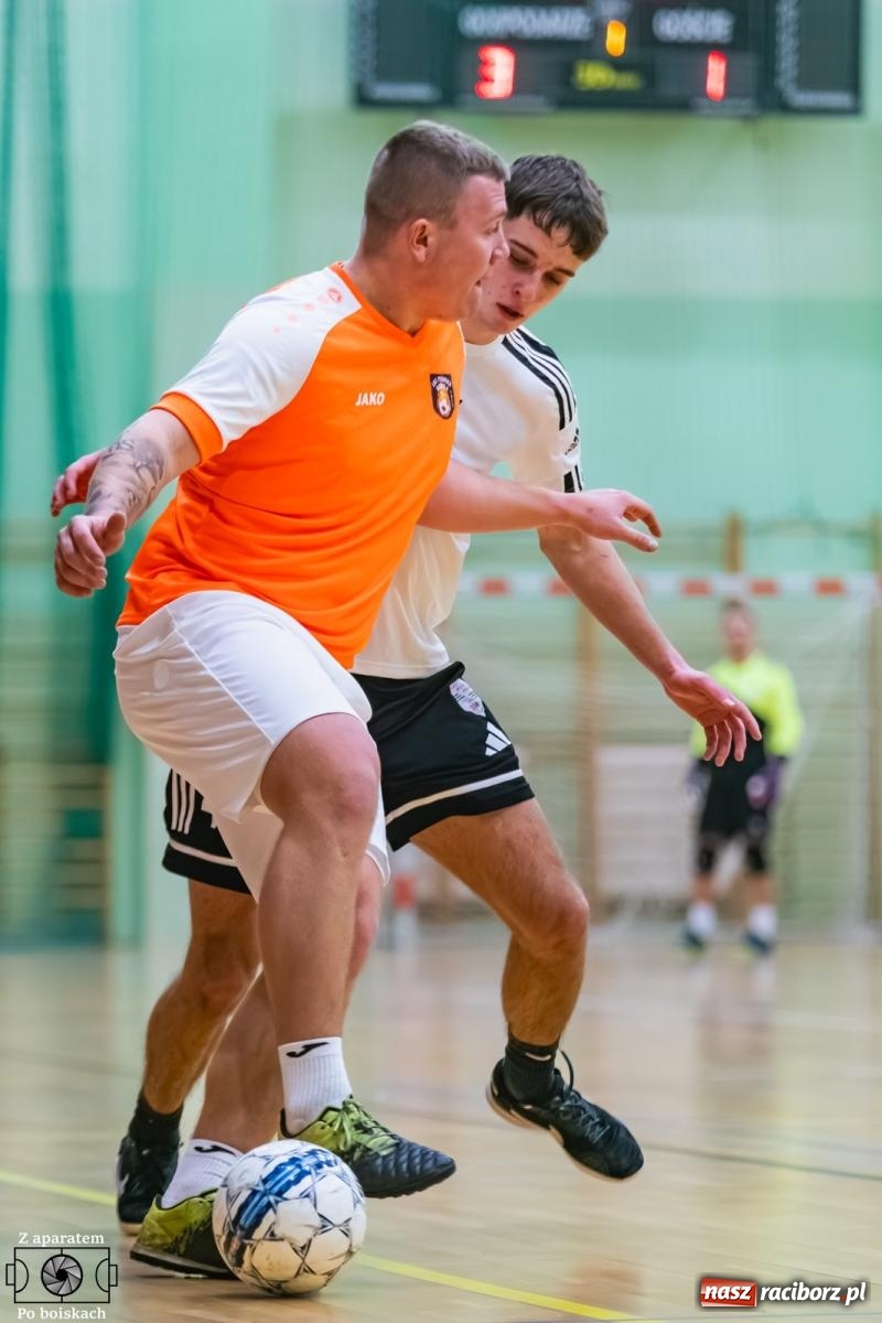 Zdjęcie w galerii na portalu naszraciborz.pl: Pierwszoligowe granie w HLPN. Wicher zgasił Płomień [FOTO] wiadomości z regionu