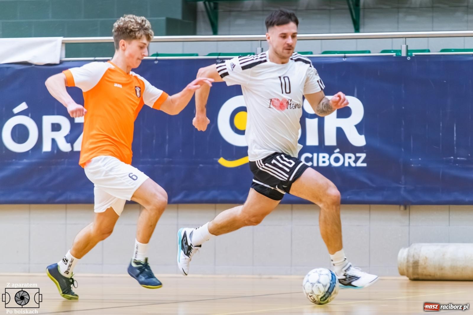 Zdjęcie w galerii na portalu naszraciborz.pl: Pierwszoligowe granie w HLPN. Wicher zgasił Płomień [FOTO] wiadomości z regionu