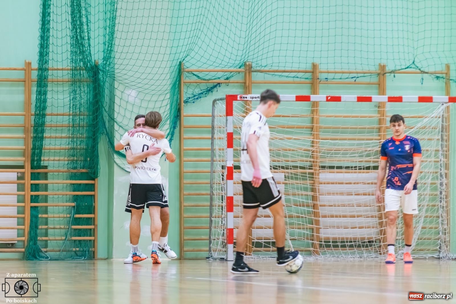 Zdjęcie w galerii na portalu naszraciborz.pl: Pierwszoligowe granie w HLPN. Wicher zgasił Płomień [FOTO] wiadomości z regionu