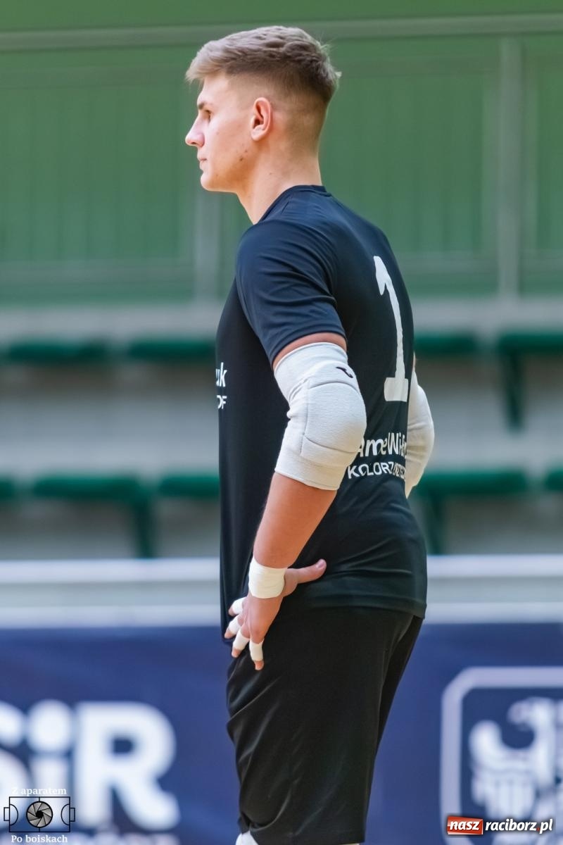 Zdjęcie w galerii na portalu naszraciborz.pl: Pierwszoligowe granie w HLPN. Wicher zgasił Płomień [FOTO] wiadomości z regionu