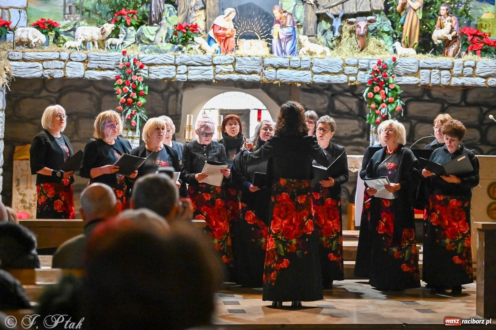 Zdjęcie w galerii na portalu naszraciborz.pl: Wieczór kolęd i pastorałek w kościele św. Paschalisa na Płoni [FOTO i WIDEO] wiadomości z regionu
