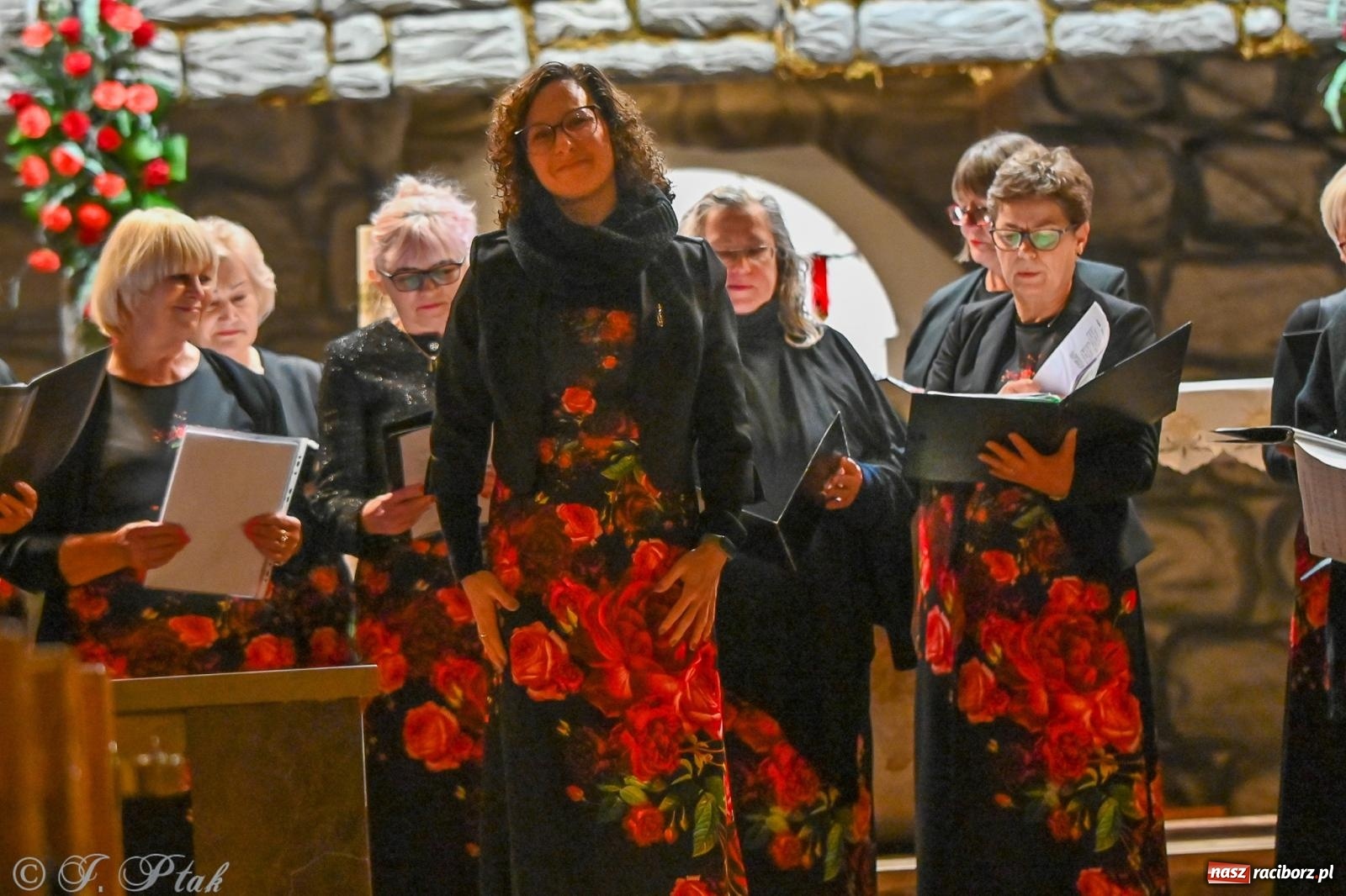 Zdjęcie w galerii na portalu naszraciborz.pl: Wieczór kolęd i pastorałek w kościele św. Paschalisa na Płoni [FOTO i WIDEO] wiadomości z regionu