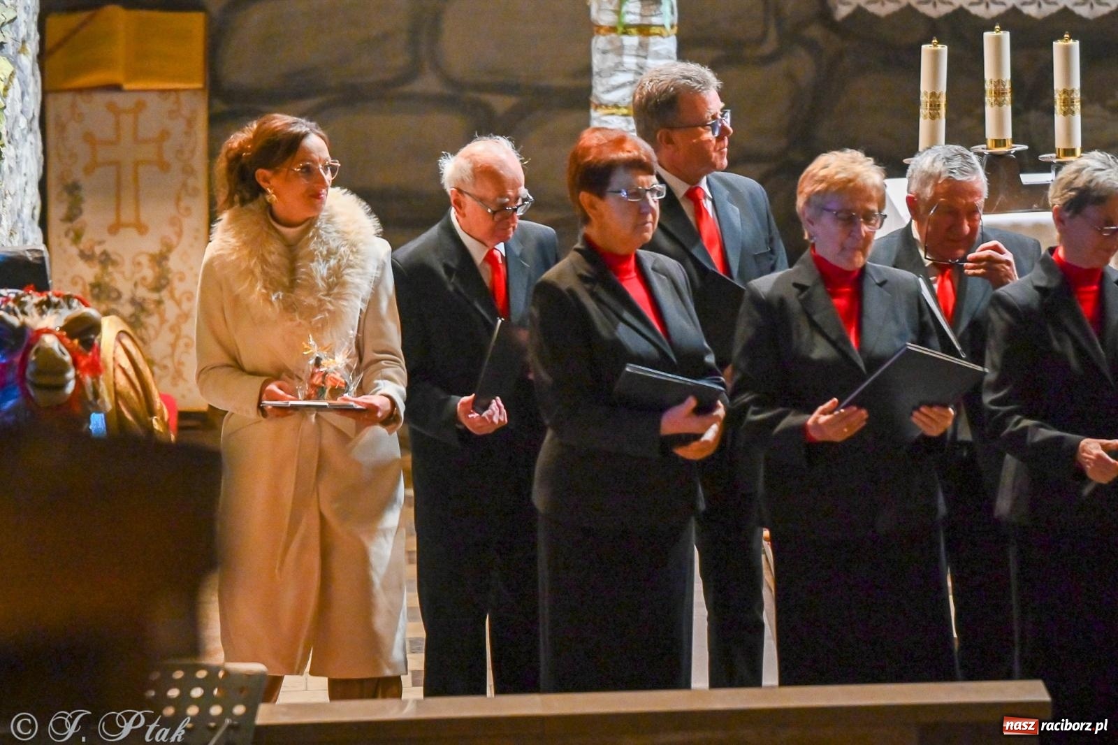 Zdjęcie w galerii na portalu naszraciborz.pl: Wieczór kolęd i pastorałek w kościele św. Paschalisa na Płoni [FOTO i WIDEO] wiadomości z regionu