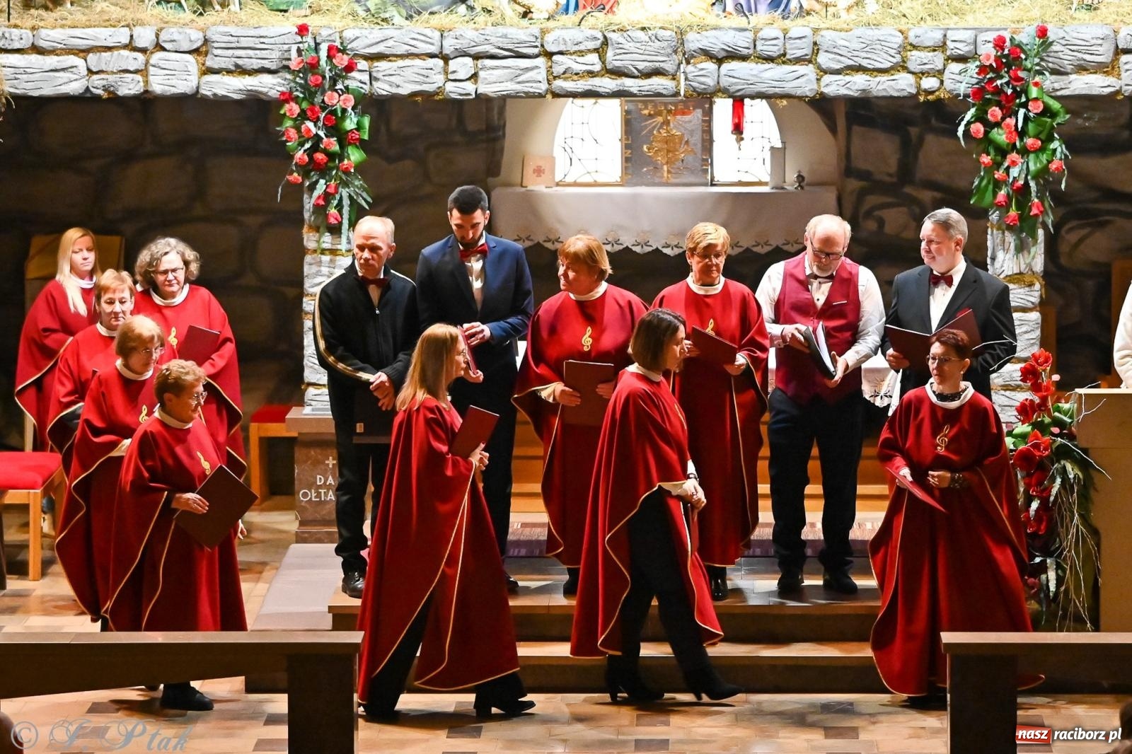 Zdjęcie w galerii na portalu naszraciborz.pl: Wieczór kolęd i pastorałek w kościele św. Paschalisa na Płoni [FOTO i WIDEO] wiadomości z regionu