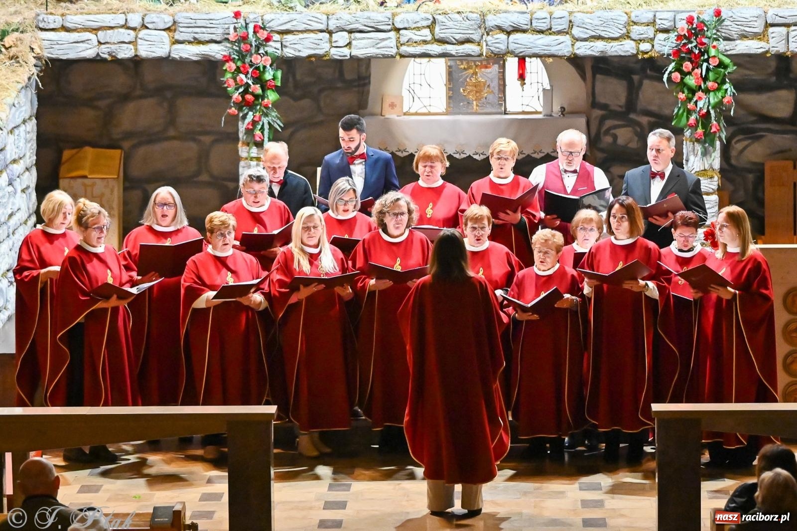 Zdjęcie w galerii na portalu naszraciborz.pl: Wieczór kolęd i pastorałek w kościele św. Paschalisa na Płoni [FOTO i WIDEO] wiadomości z regionu