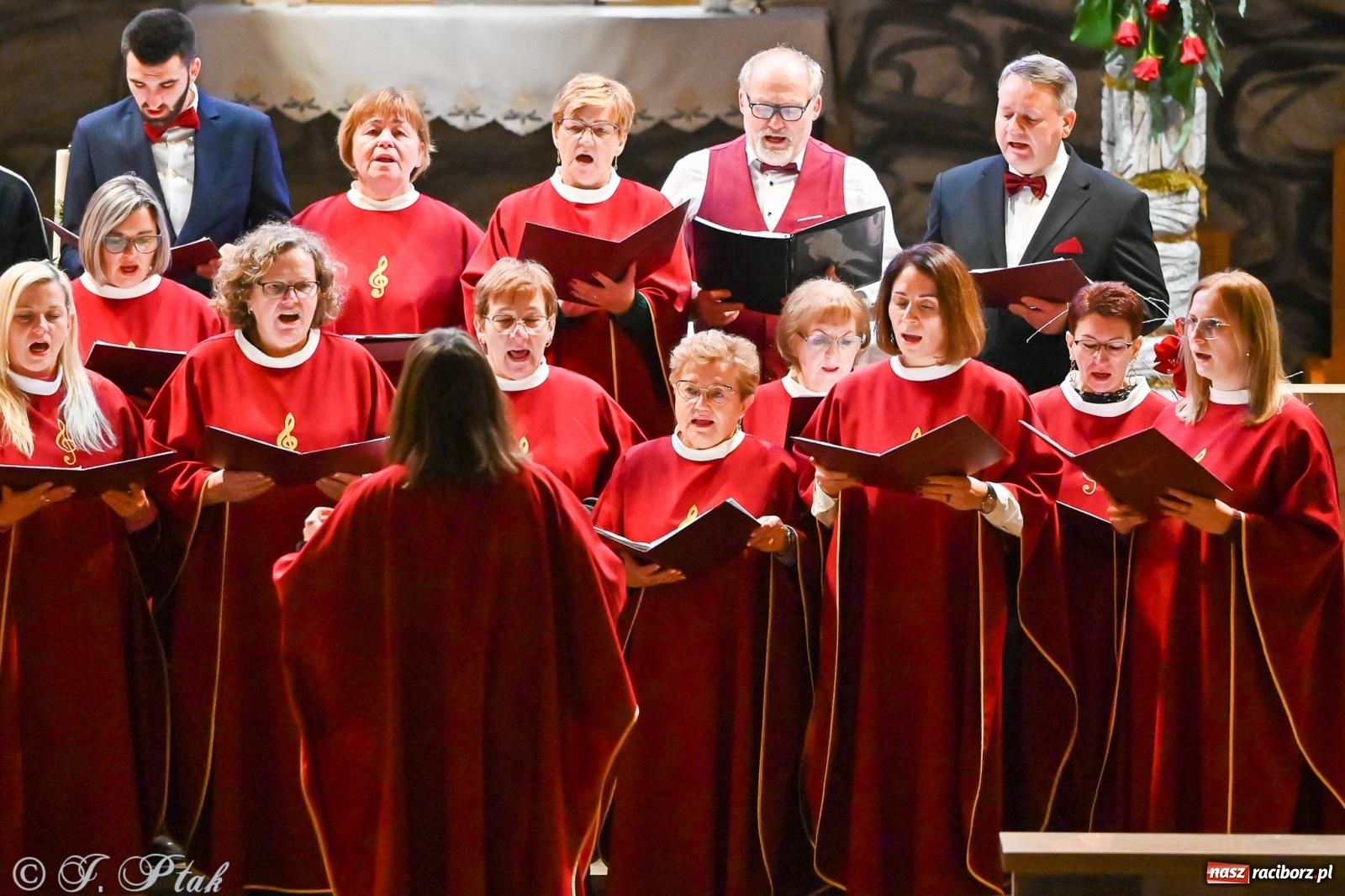 Zdjęcie w galerii na portalu naszraciborz.pl: Wieczór kolęd i pastorałek w kościele św. Paschalisa na Płoni [FOTO i WIDEO] wiadomości z regionu