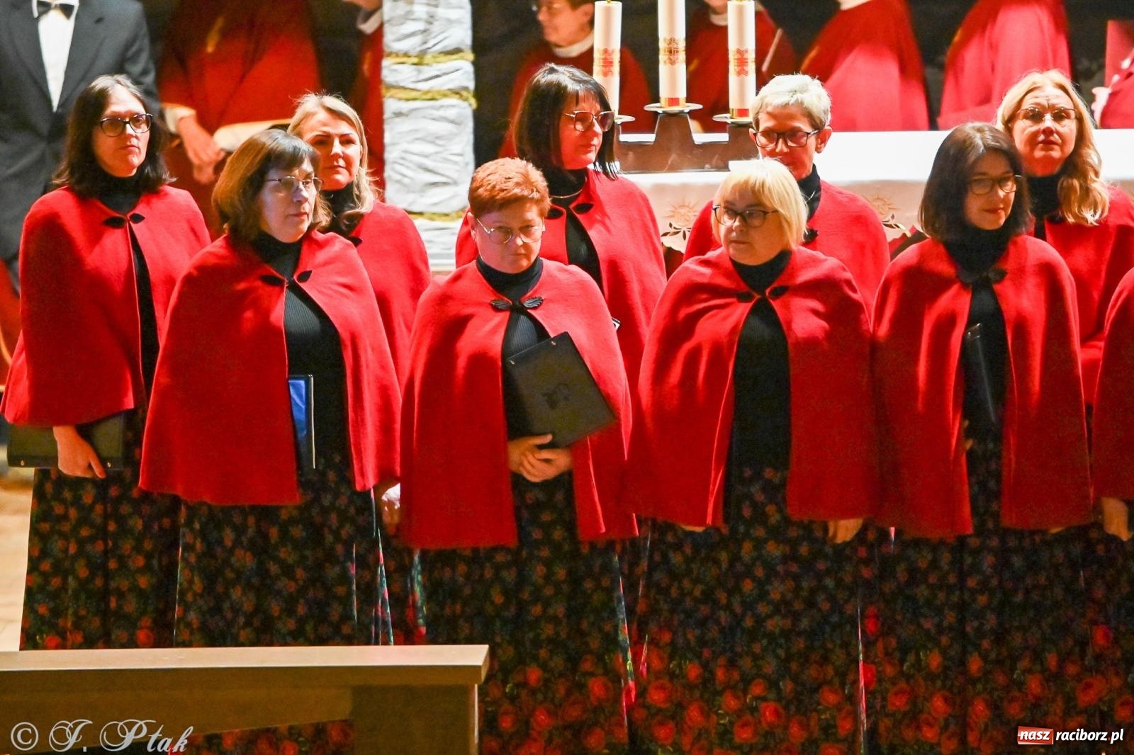 Zdjęcie w galerii na portalu naszraciborz.pl: Wieczór kolęd i pastorałek w kościele św. Paschalisa na Płoni [FOTO i WIDEO] wiadomości z regionu