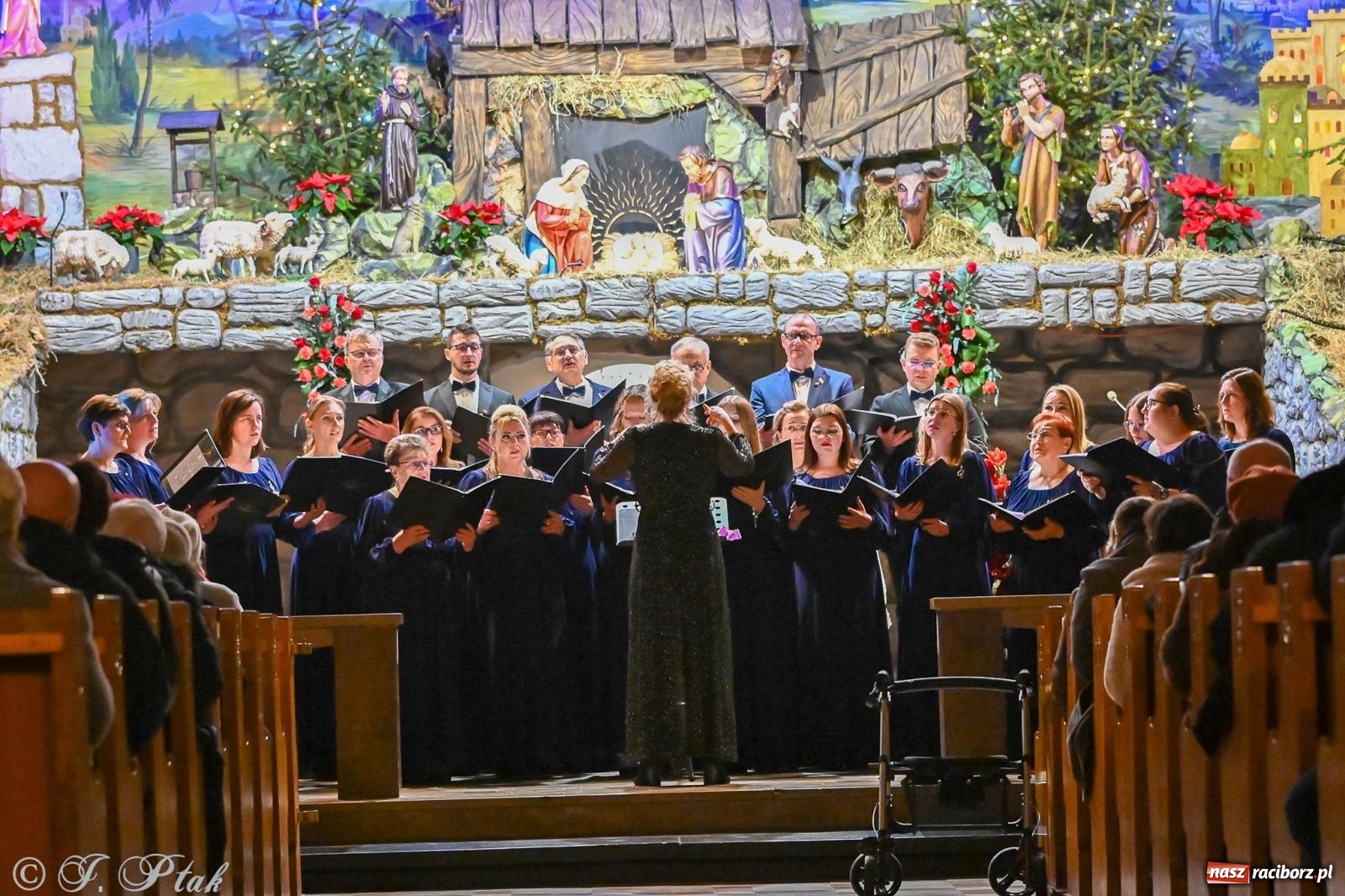 Zdjęcie w galerii na portalu naszraciborz.pl: Wieczór kolęd i pastorałek w kościele św. Paschalisa na Płoni [FOTO i WIDEO] wiadomości z regionu