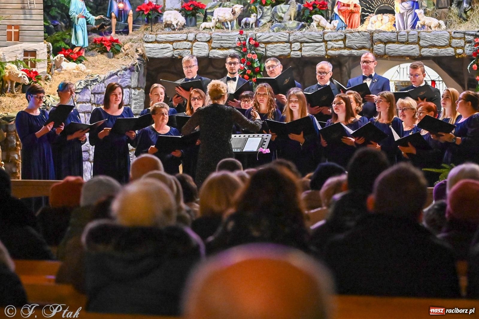 Zdjęcie w galerii na portalu naszraciborz.pl: Wieczór kolęd i pastorałek w kościele św. Paschalisa na Płoni [FOTO i WIDEO] wiadomości z regionu