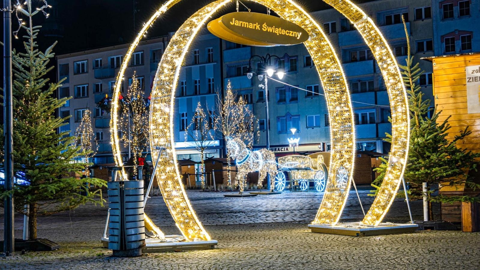 Zdjęcie w galerii na portalu naszraciborz.pl: Które miasto zyska miano świetlnej stolicy? Racibórz w stawce wiadomości z regionu