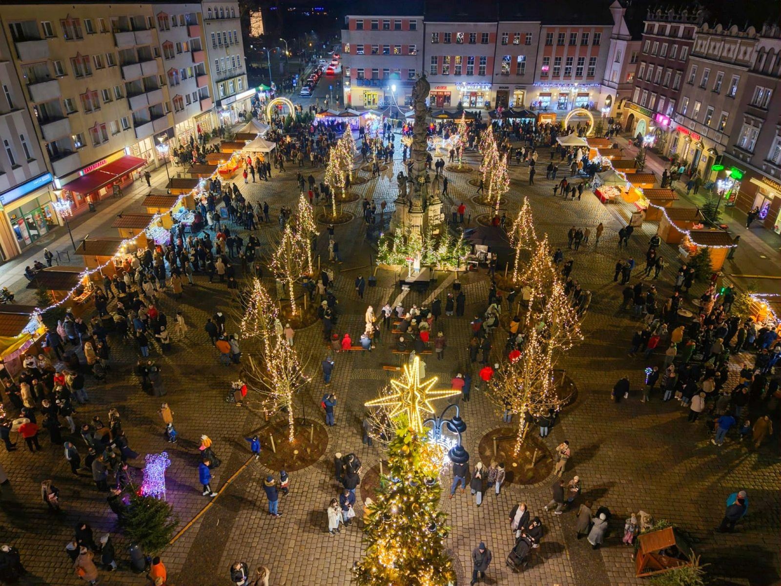 Zdjęcie w galerii na portalu naszraciborz.pl: Które miasto zyska miano świetlnej stolicy? Racibórz w stawce wiadomości z regionu