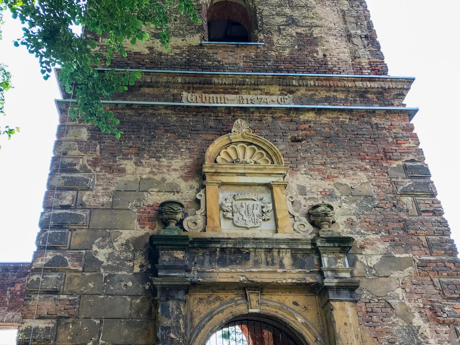 Zdjęcie w galerii na portalu naszraciborz.pl: Herb Saurma-Jeltsch i dorobek Georga Lattona. Lokalna historia zapisana w detalu wiadomości z regionu