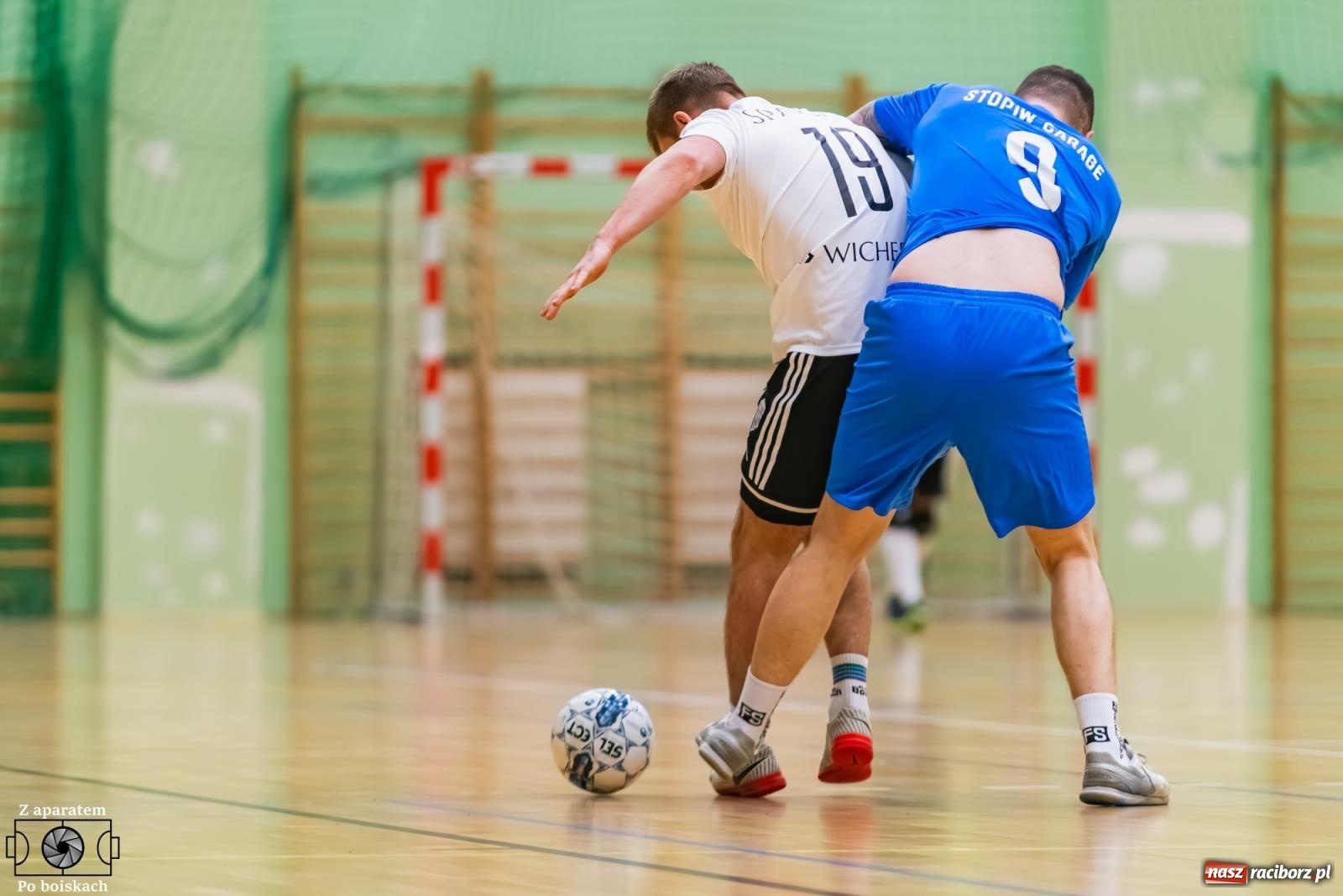 Zdjęcie w galerii na portalu naszraciborz.pl: Futsalowe dreszczowce w hali przy Łąkowej [FOTO] wiadomości z regionu
