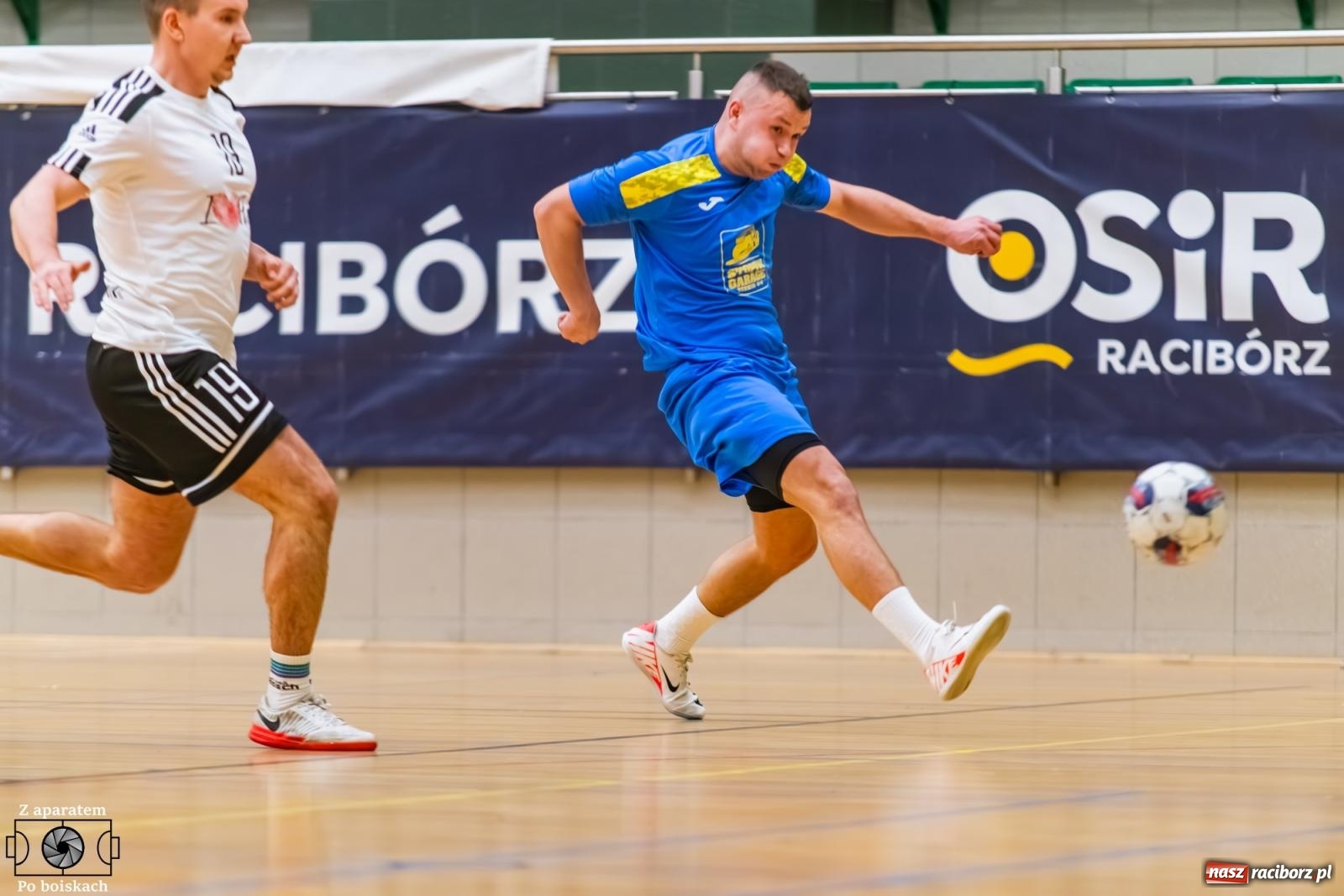 Zdjęcie w galerii na portalu naszraciborz.pl: Futsalowe dreszczowce w hali przy Łąkowej [FOTO] wiadomości z regionu