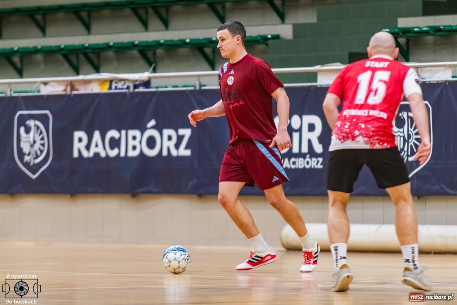 Zdjęcie w galerii na portalu naszraciborz.pl: Futsalowe dreszczowce w hali przy Łąkowej [FOTO] wiadomości z regionu