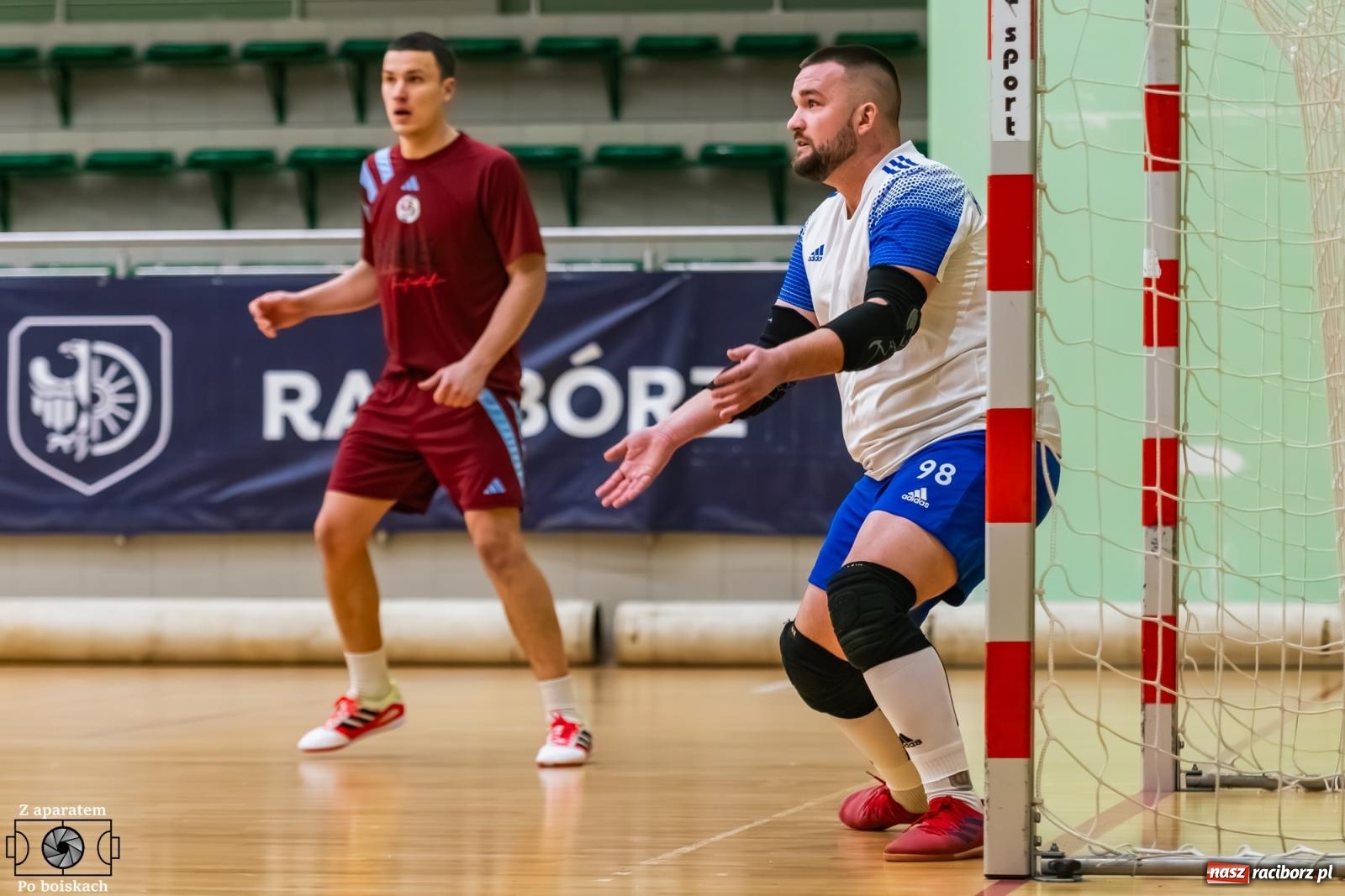 Zdjęcie w galerii na portalu naszraciborz.pl: Futsalowe dreszczowce w hali przy Łąkowej [FOTO] wiadomości z regionu