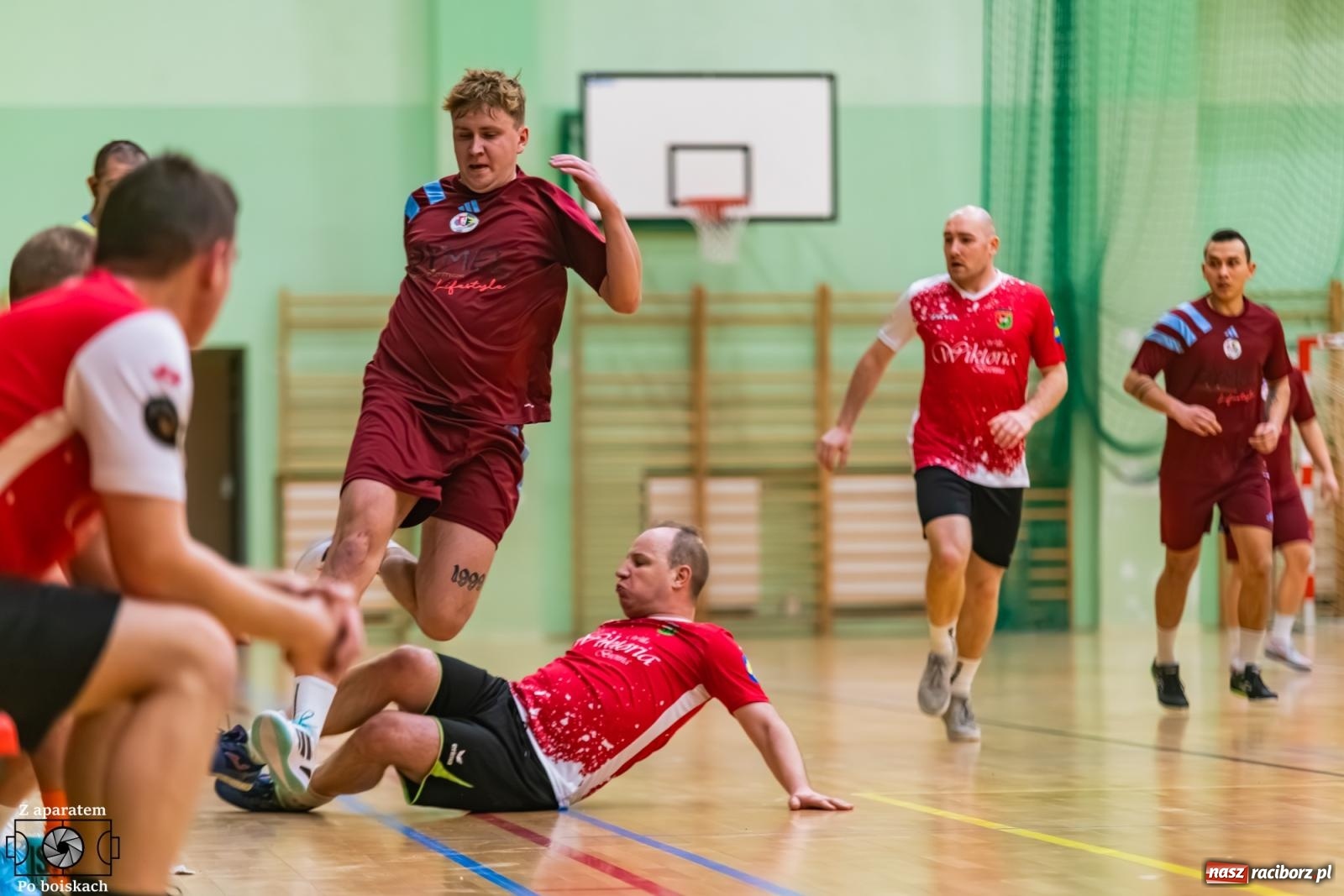 Zdjęcie w galerii na portalu naszraciborz.pl: Futsalowe dreszczowce w hali przy Łąkowej [FOTO] wiadomości z regionu
