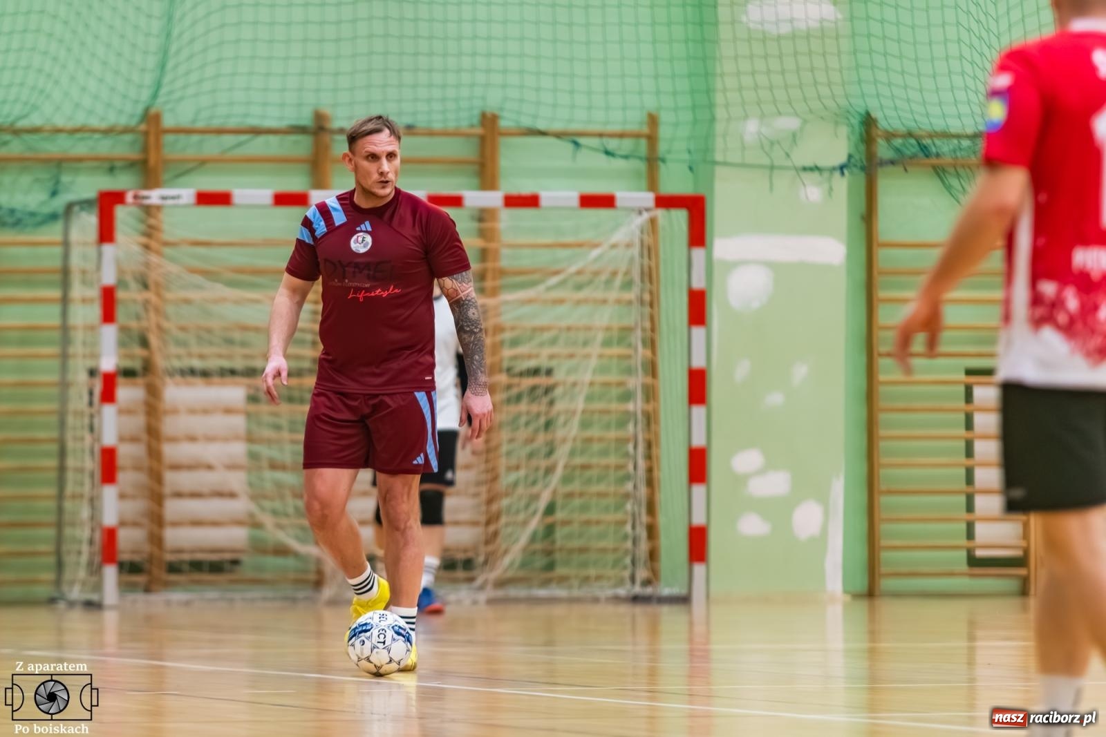 Zdjęcie w galerii na portalu naszraciborz.pl: Futsalowe dreszczowce w hali przy Łąkowej [FOTO] wiadomości z regionu