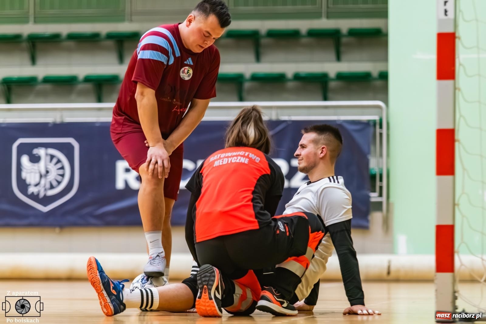 Zdjęcie w galerii na portalu naszraciborz.pl: Futsalowe dreszczowce w hali przy Łąkowej [FOTO] wiadomości z regionu