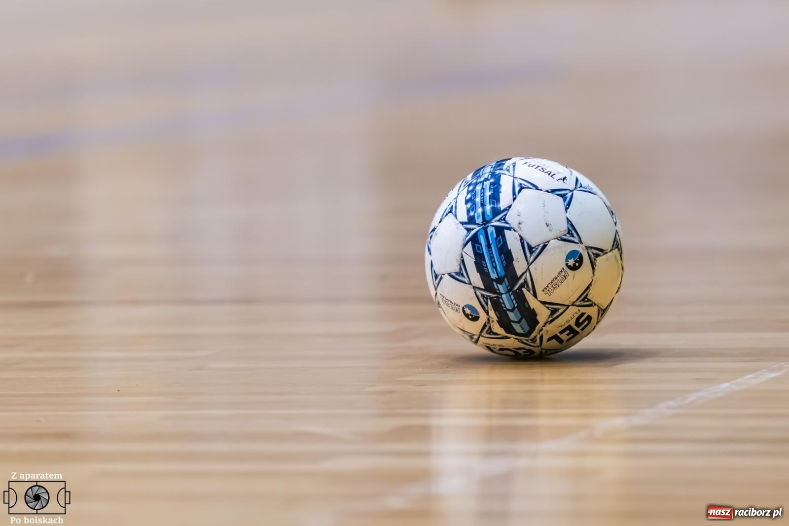 Zdjęcie w galerii na portalu naszraciborz.pl: Futsalowe dreszczowce w hali przy Łąkowej [FOTO] wiadomości z regionu
