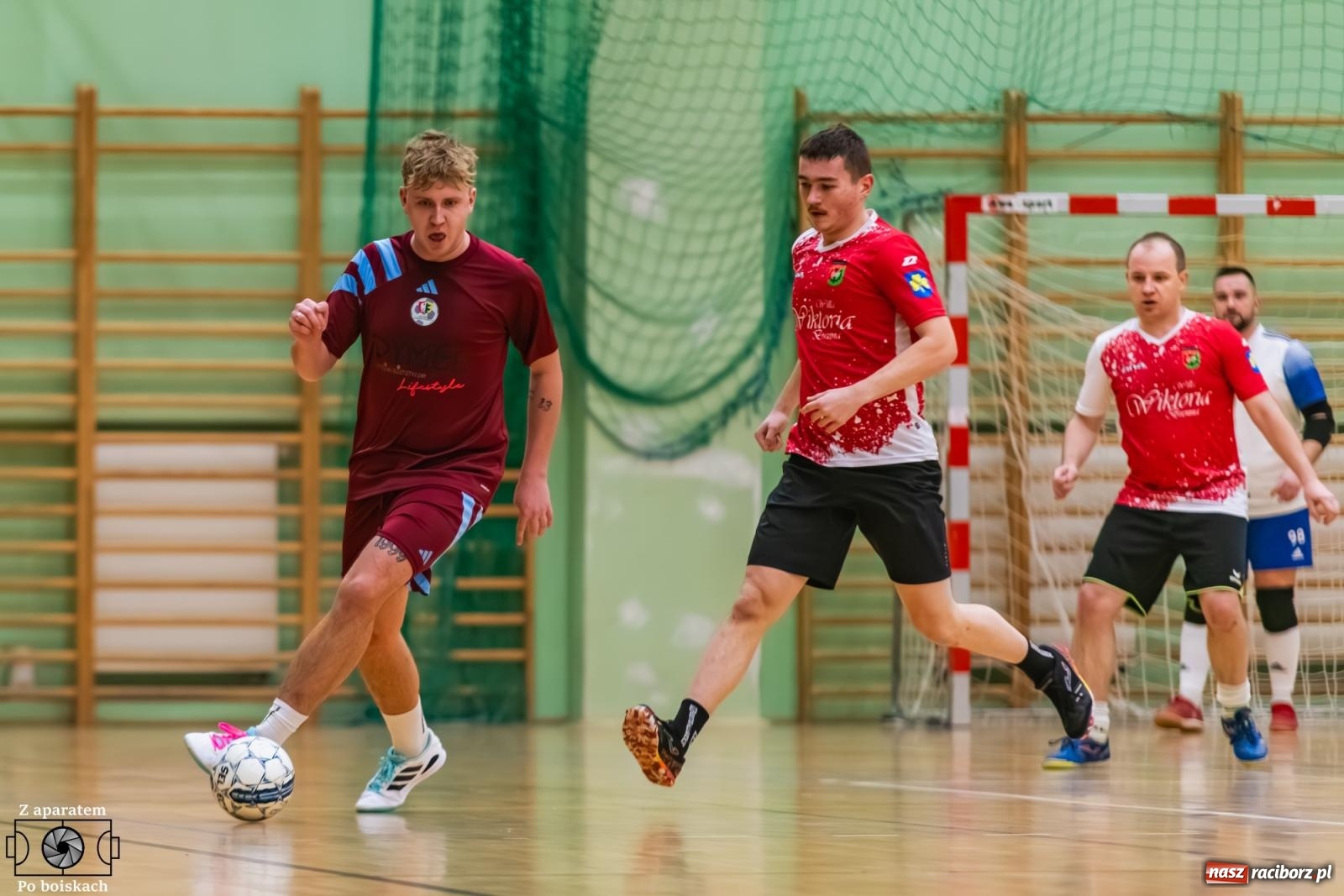 Zdjęcie w galerii na portalu naszraciborz.pl: Futsalowe dreszczowce w hali przy Łąkowej [FOTO] wiadomości z regionu