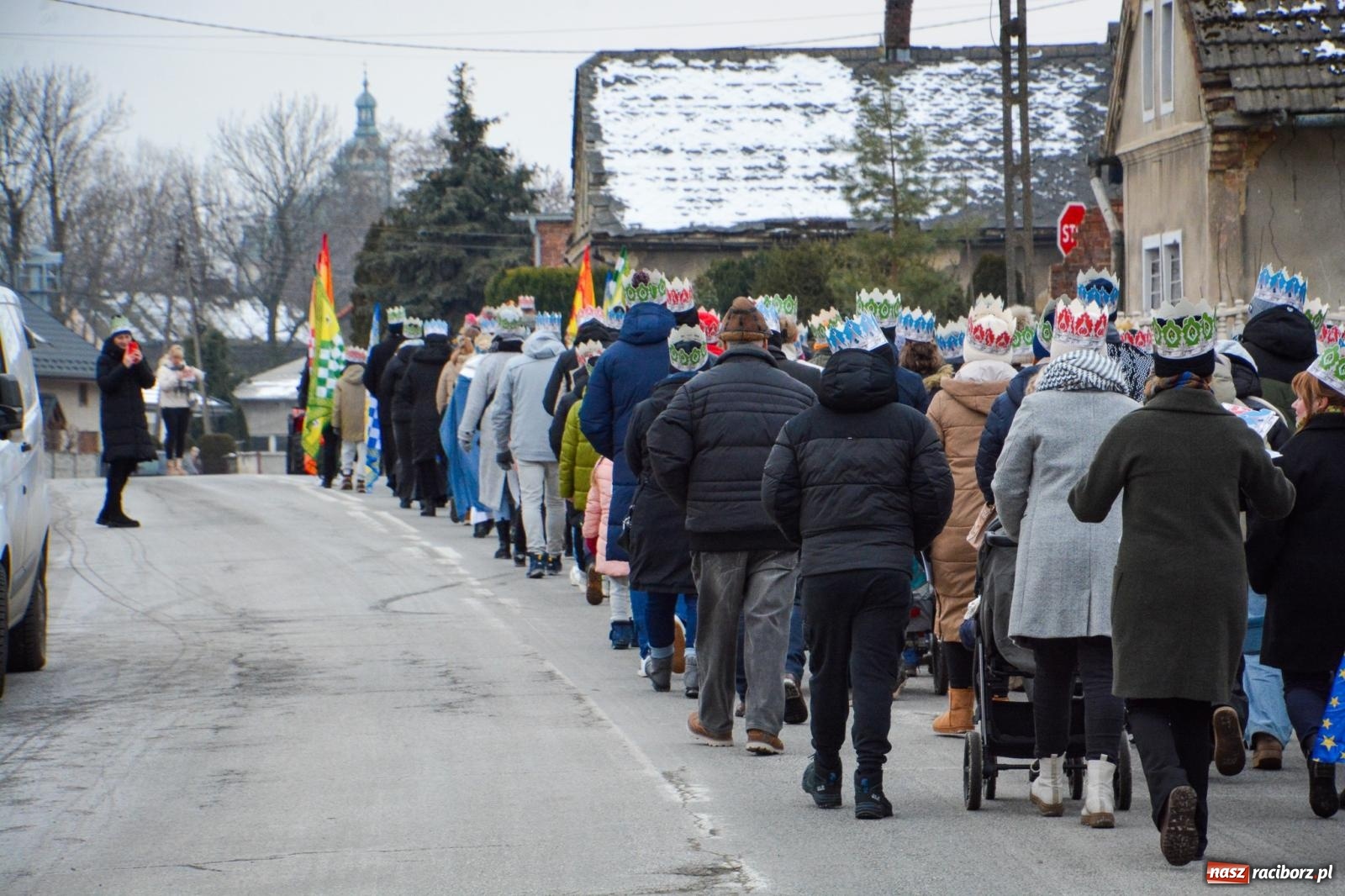 Zdjęcie w galerii na portalu naszraciborz.pl: Krzanowice dołączyły do Orszaków Trzech Króli w powiecie raciborskim [FOTO i WIDEO] wiadomości z regionu