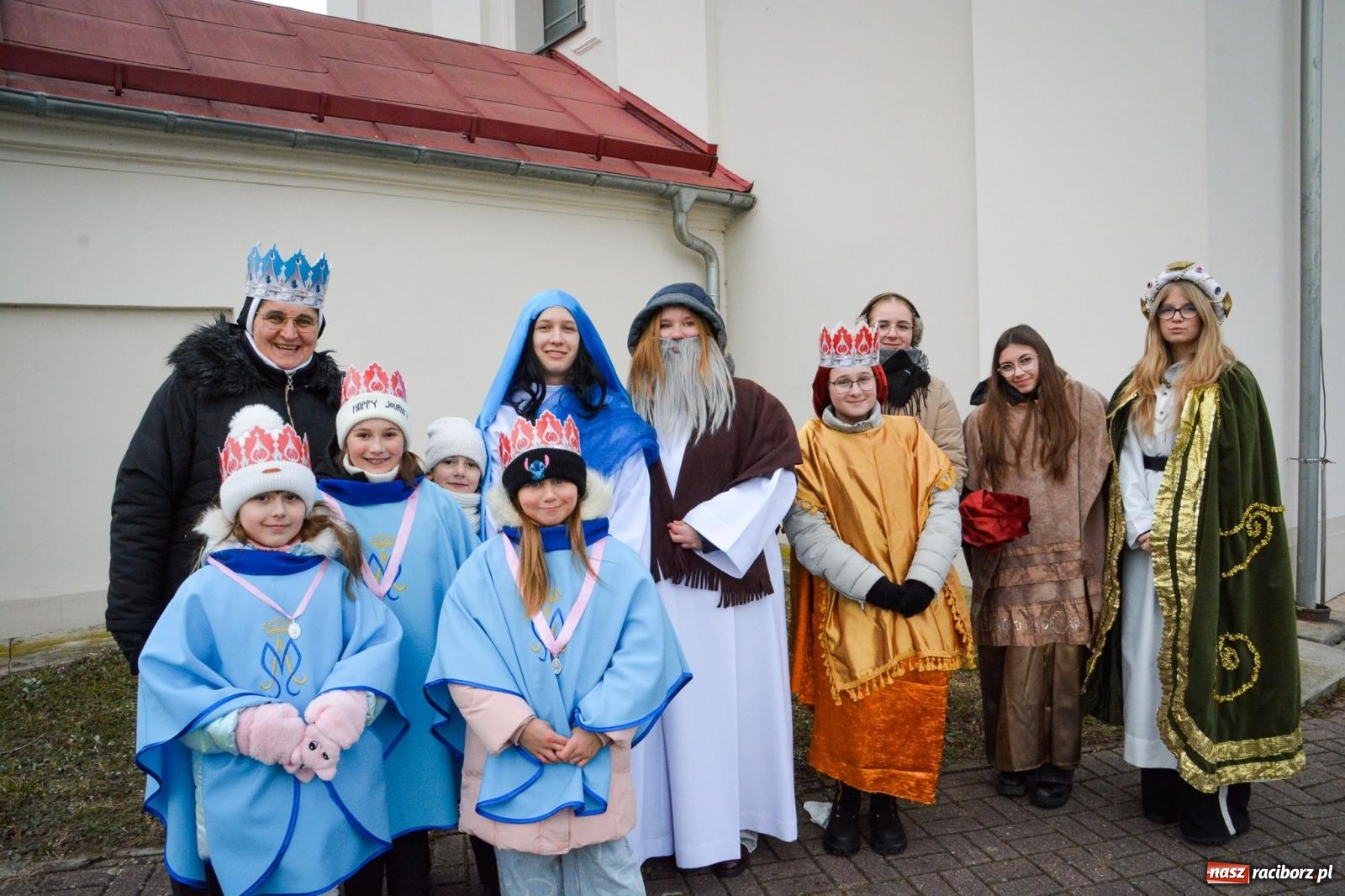 Zdjęcie w galerii na portalu naszraciborz.pl: Krzanowice dołączyły do Orszaków Trzech Króli w powiecie raciborskim [FOTO i WIDEO] wiadomości z regionu