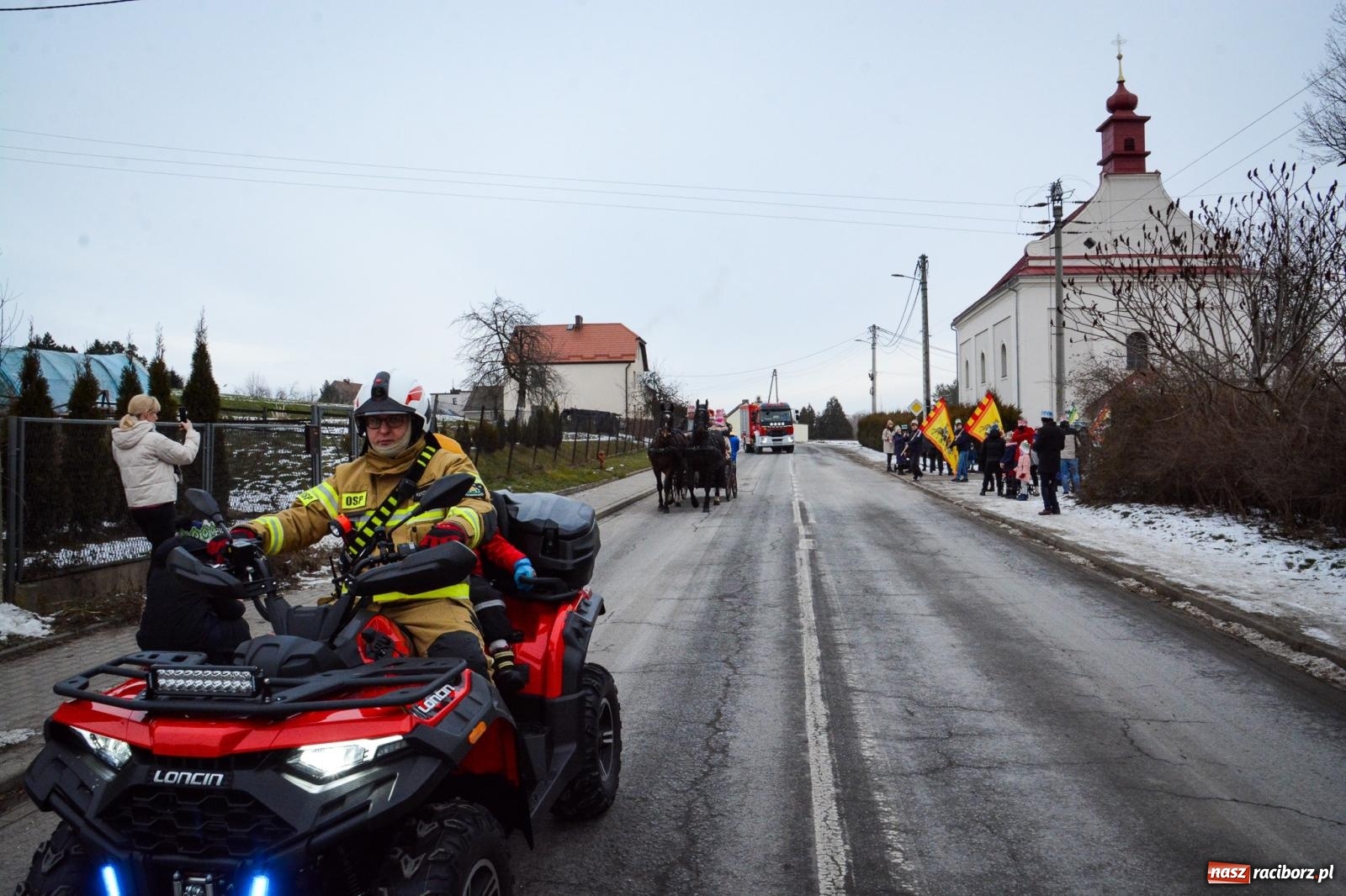 Zdjęcie w galerii na portalu naszraciborz.pl: Krzanowice dołączyły do Orszaków Trzech Króli w powiecie raciborskim [FOTO i WIDEO] wiadomości z regionu