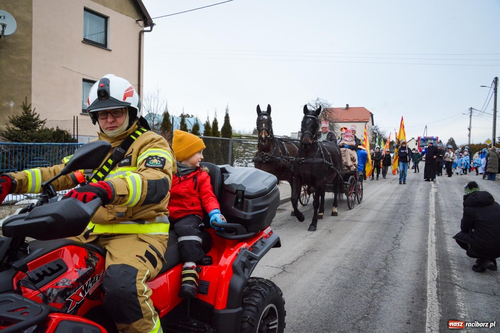 Zdjęcie w galerii na portalu naszraciborz.pl: Krzanowice dołączyły do Orszaków Trzech Króli w powiecie raciborskim [FOTO i WIDEO] wiadomości z regionu
