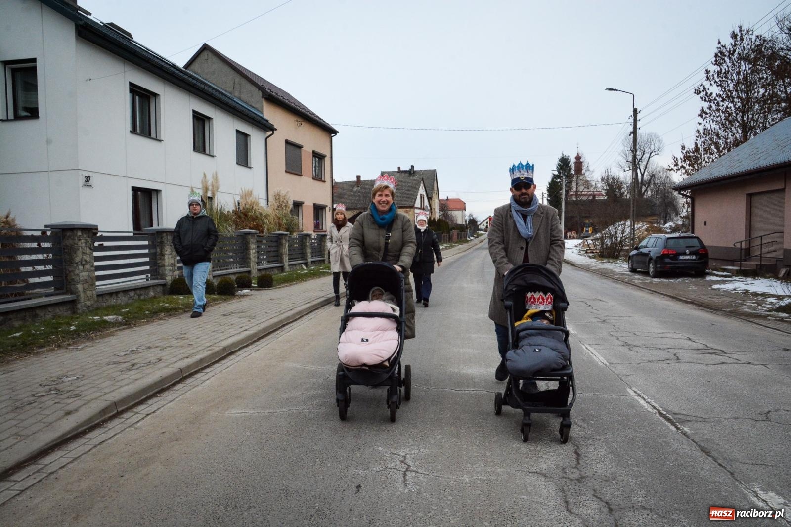 Zdjęcie w galerii na portalu naszraciborz.pl: Krzanowice dołączyły do Orszaków Trzech Króli w powiecie raciborskim [FOTO i WIDEO] wiadomości z regionu
