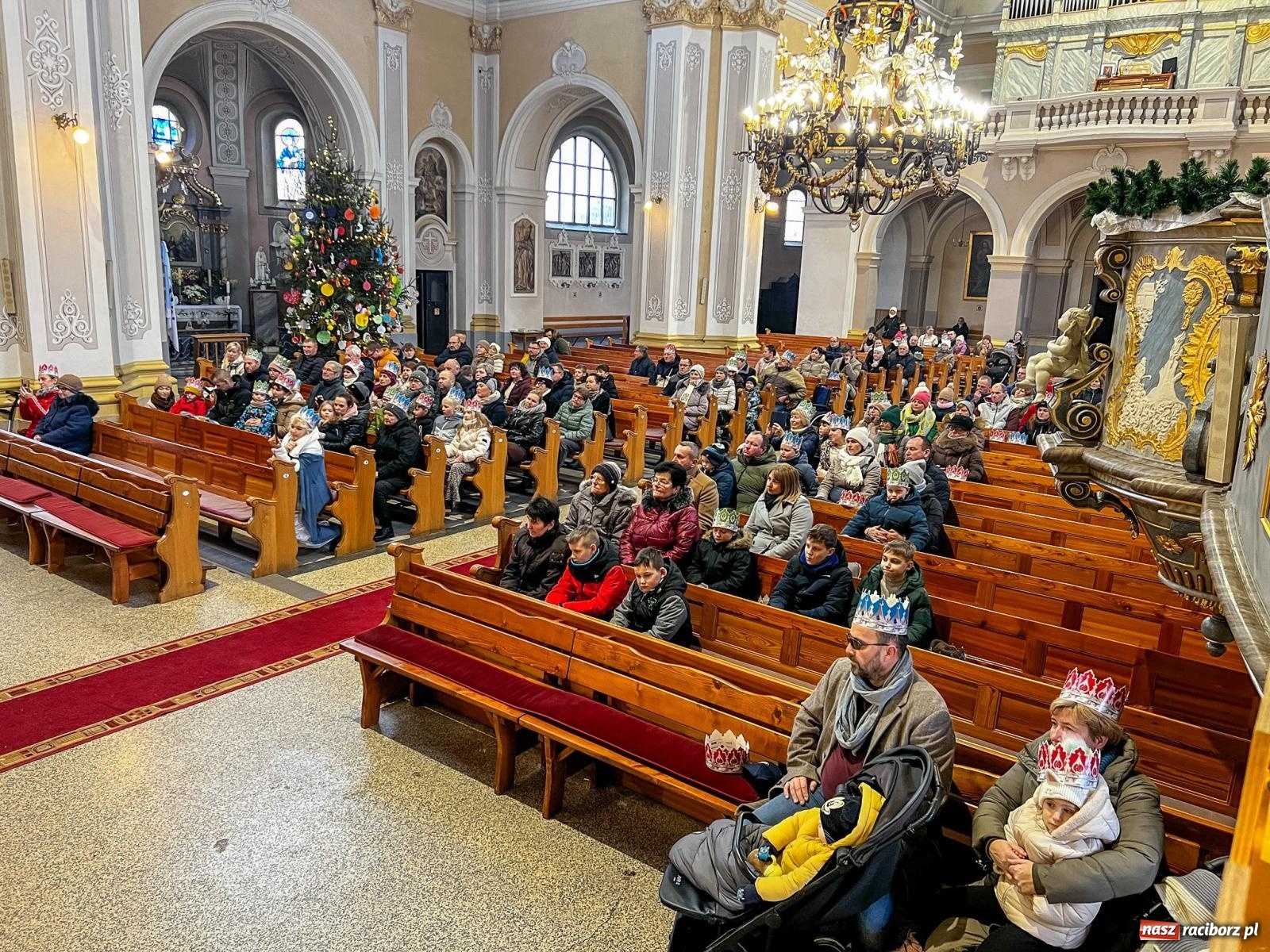 Zdjęcie w galerii na portalu naszraciborz.pl: Krzanowice dołączyły do Orszaków Trzech Króli w powiecie raciborskim [FOTO i WIDEO] wiadomości z regionu