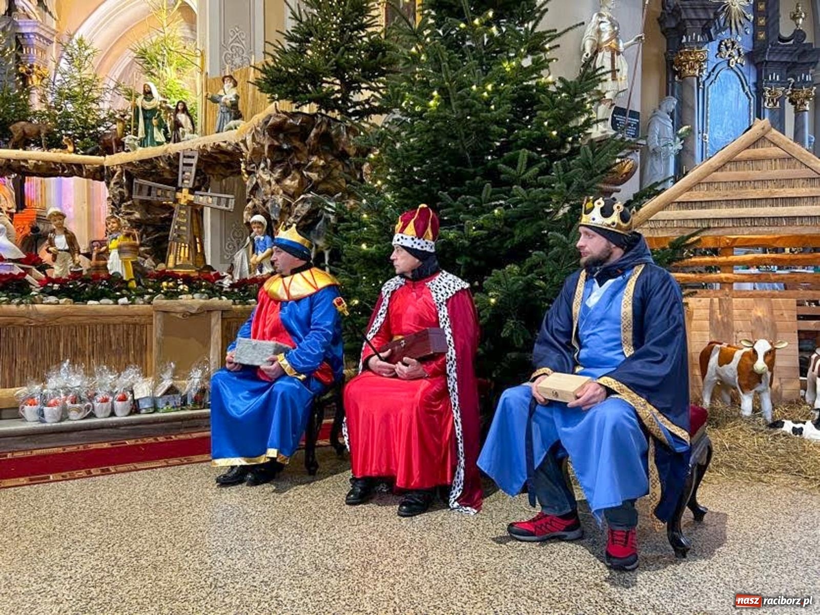 Zdjęcie w galerii na portalu naszraciborz.pl: Krzanowice dołączyły do Orszaków Trzech Króli w powiecie raciborskim [FOTO i WIDEO] wiadomości z regionu