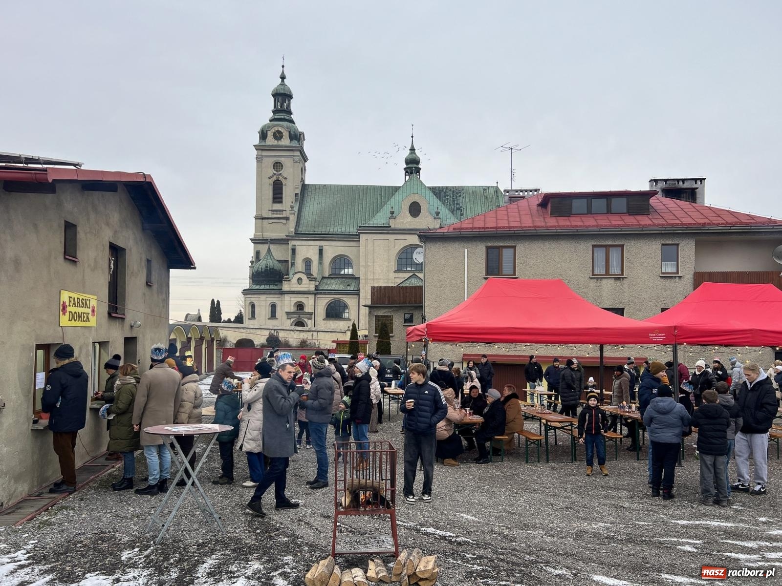 Zdjęcie w galerii na portalu naszraciborz.pl: Krzanowice dołączyły do Orszaków Trzech Króli w powiecie raciborskim [FOTO i WIDEO] wiadomości z regionu