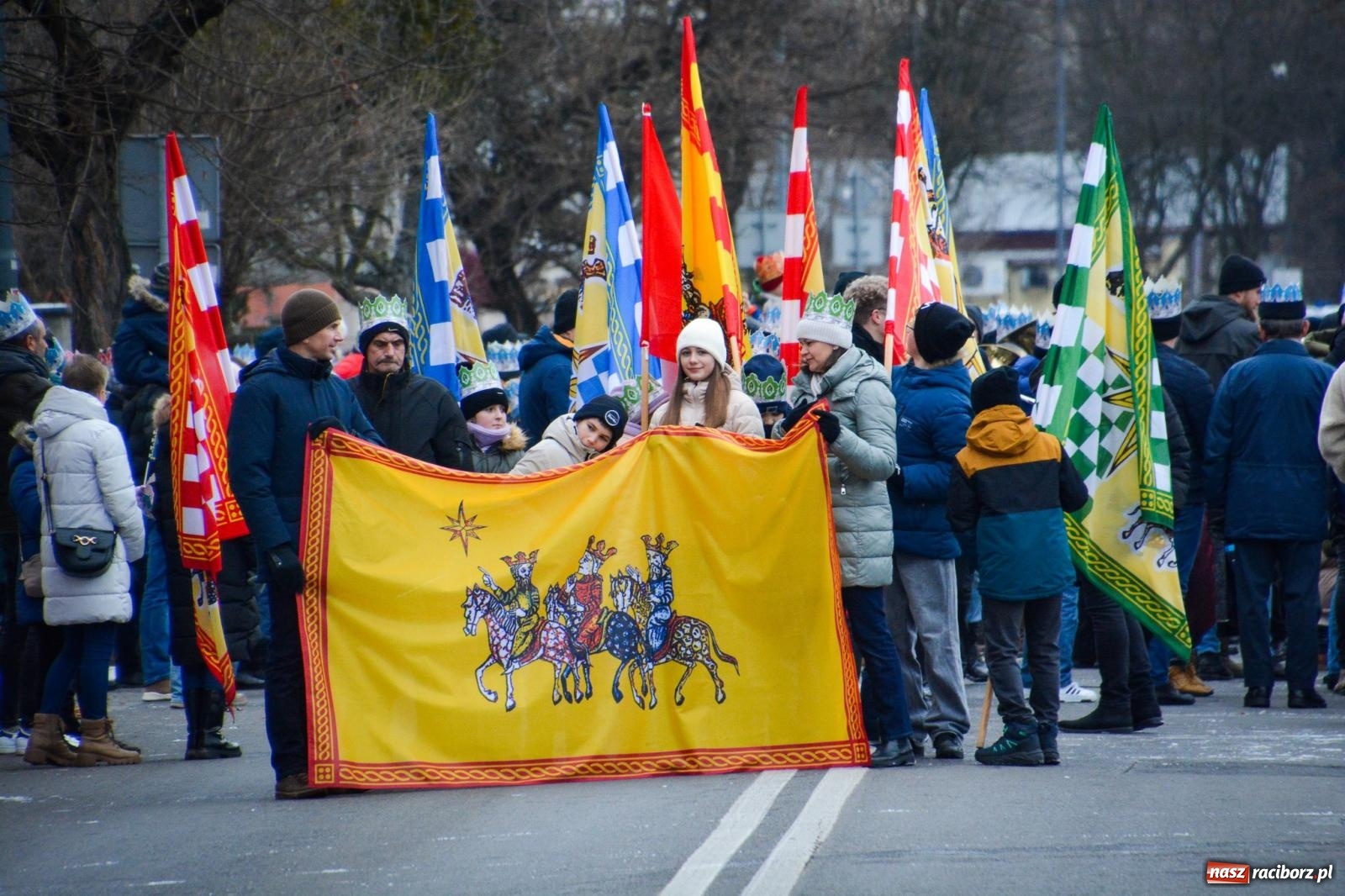 Zdjęcie w galerii na portalu naszraciborz.pl: Orszak Trzech Króli przeszedł nową trasą ulicami Raciborza [FOTO i WIDEO] wiadomości z regionu