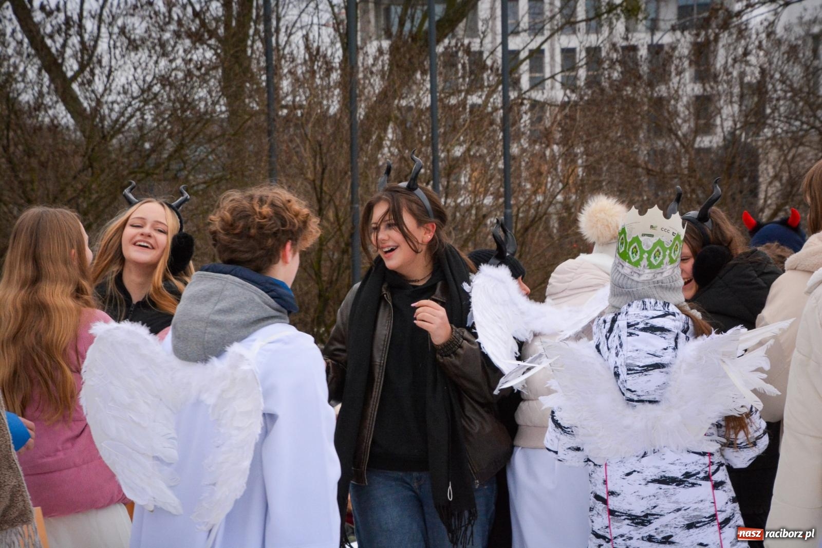 Zdjęcie w galerii na portalu naszraciborz.pl: Orszak Trzech Króli przeszedł nową trasą ulicami Raciborza [FOTO i WIDEO] wiadomości z regionu