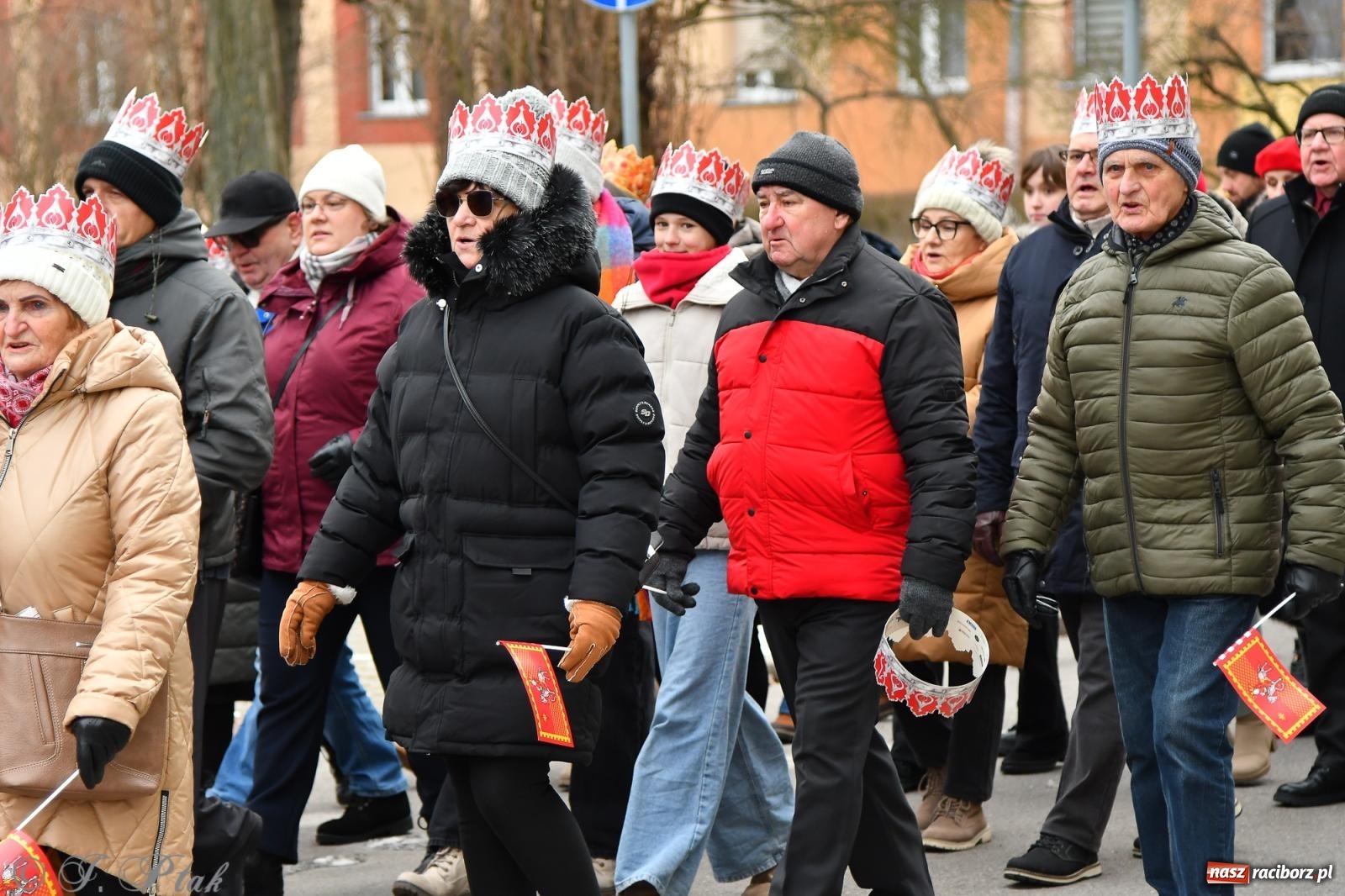 Zdjęcie w galerii na portalu naszraciborz.pl: Orszak Trzech Króli przeszedł nową trasą ulicami Raciborza [FOTO i WIDEO] wiadomości z regionu