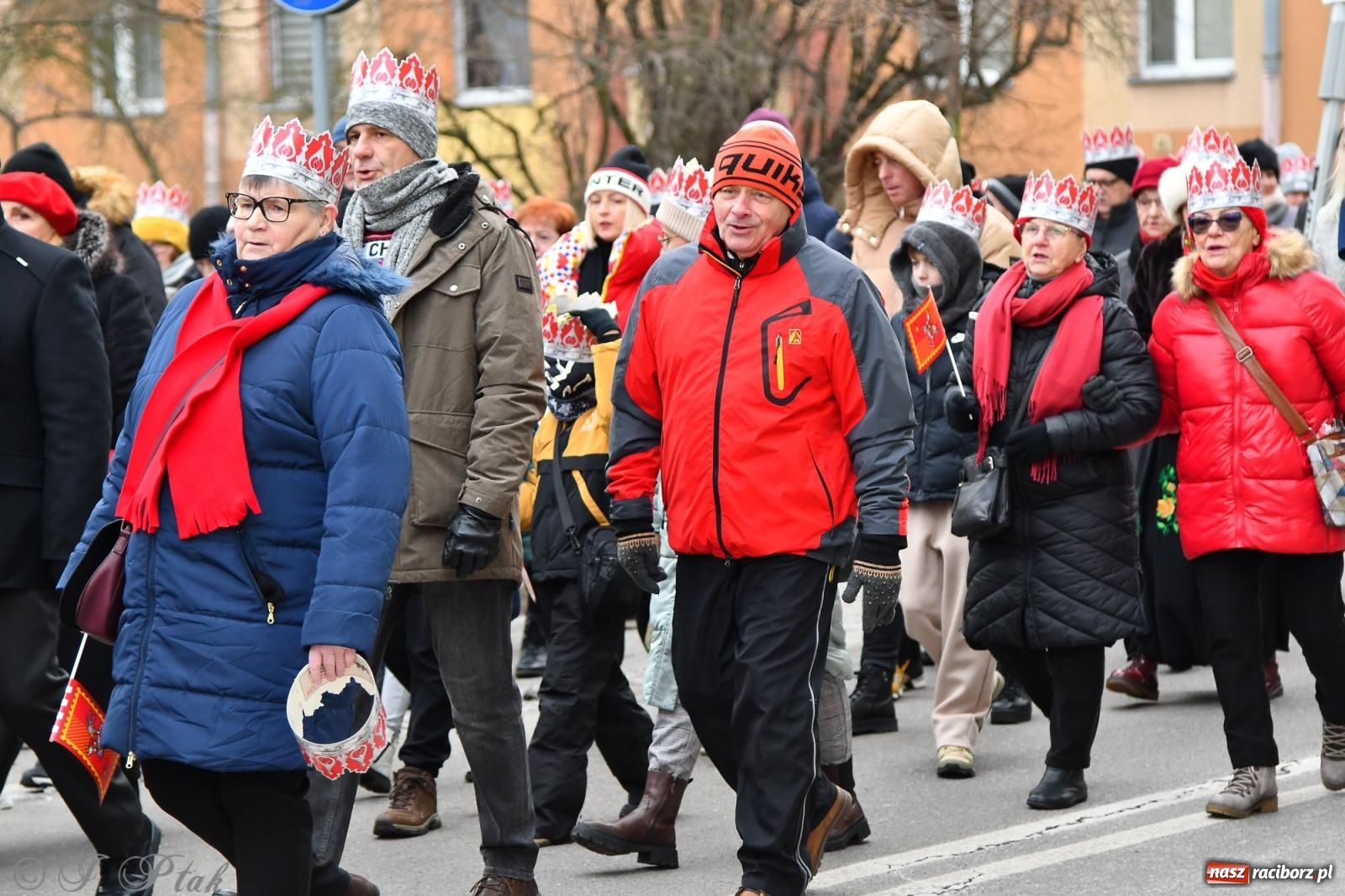 Zdjęcie w galerii na portalu naszraciborz.pl: Orszak Trzech Króli przeszedł nową trasą ulicami Raciborza [FOTO i WIDEO] wiadomości z regionu