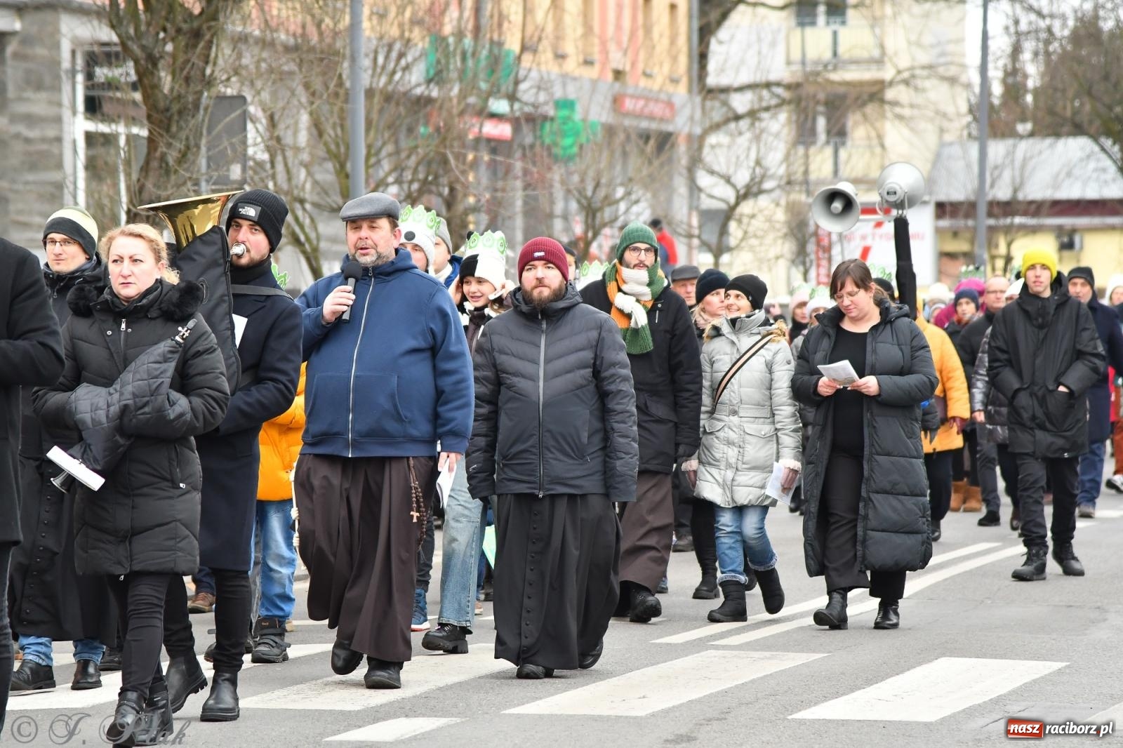 Zdjęcie w galerii na portalu naszraciborz.pl: Orszak Trzech Króli przeszedł nową trasą ulicami Raciborza [FOTO i WIDEO] wiadomości z regionu