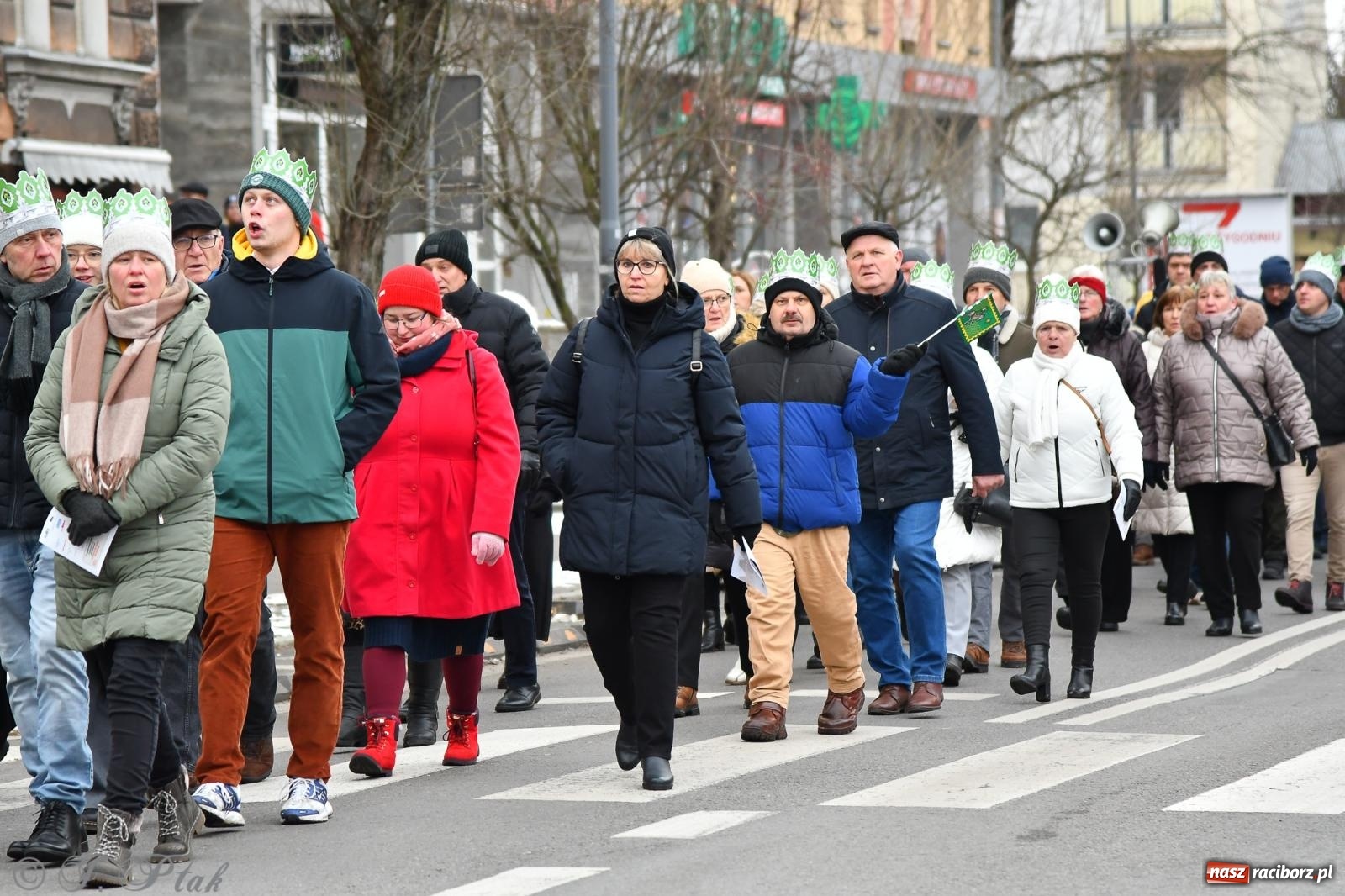 Zdjęcie w galerii na portalu naszraciborz.pl: Orszak Trzech Króli przeszedł nową trasą ulicami Raciborza [FOTO i WIDEO] wiadomości z regionu