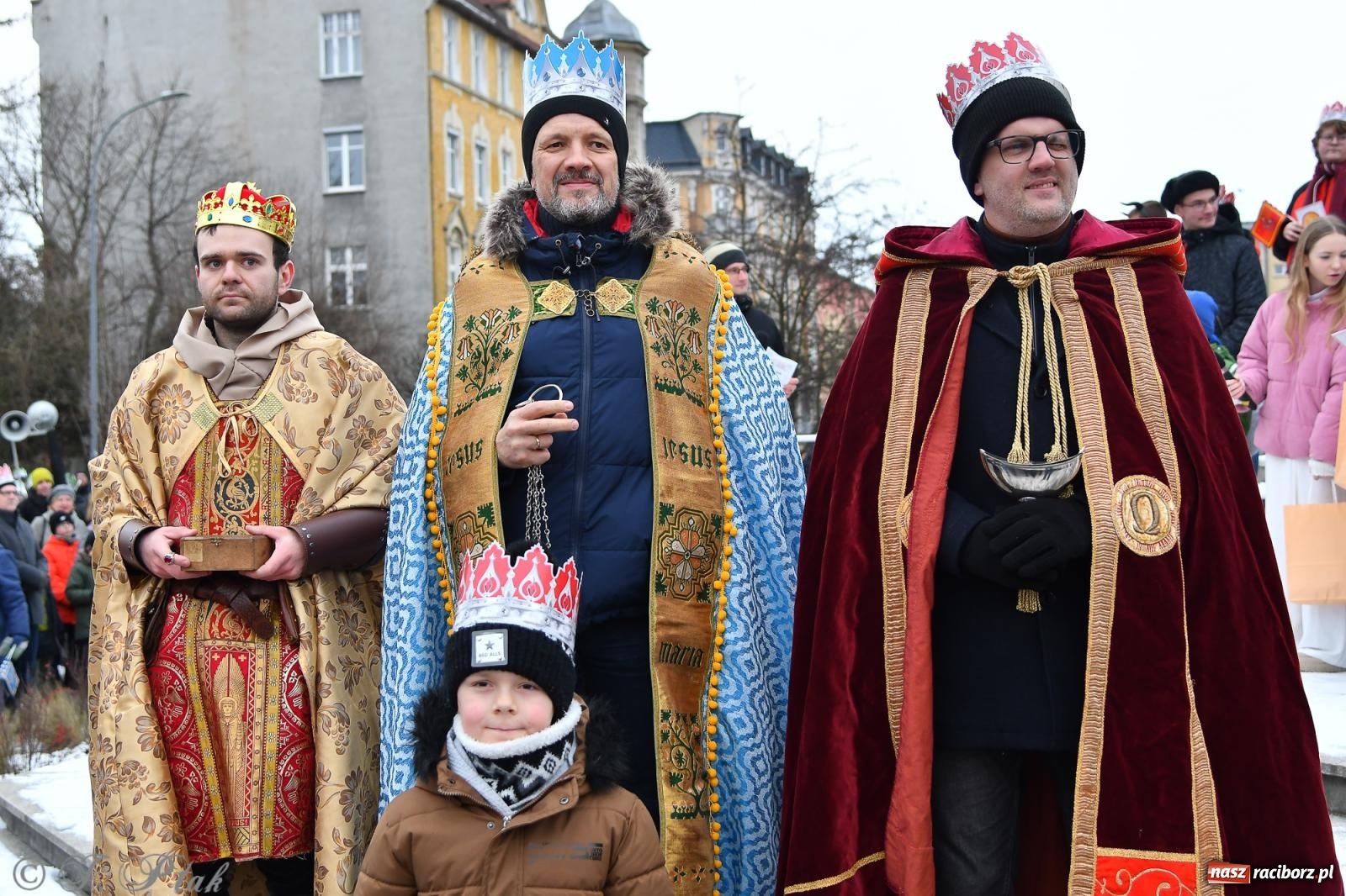 Zdjęcie w galerii na portalu naszraciborz.pl: Orszak Trzech Króli przeszedł nową trasą ulicami Raciborza [FOTO i WIDEO] wiadomości z regionu