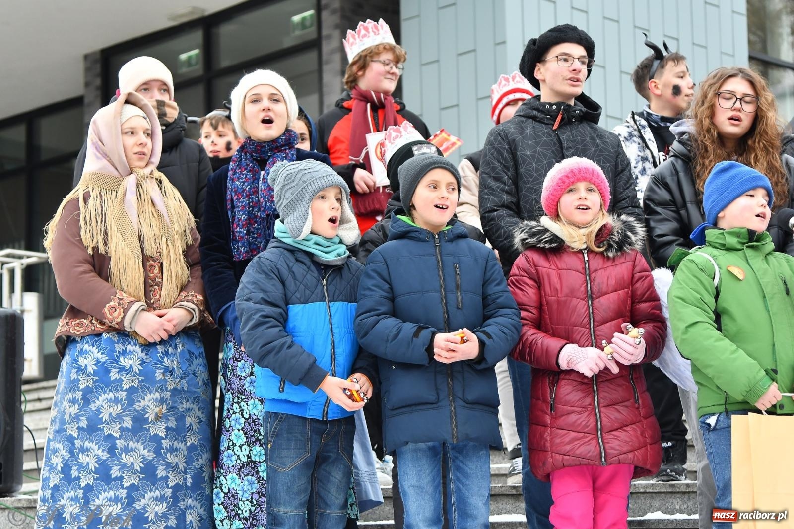 Zdjęcie w galerii na portalu naszraciborz.pl: Orszak Trzech Króli przeszedł nową trasą ulicami Raciborza [FOTO i WIDEO] wiadomości z regionu