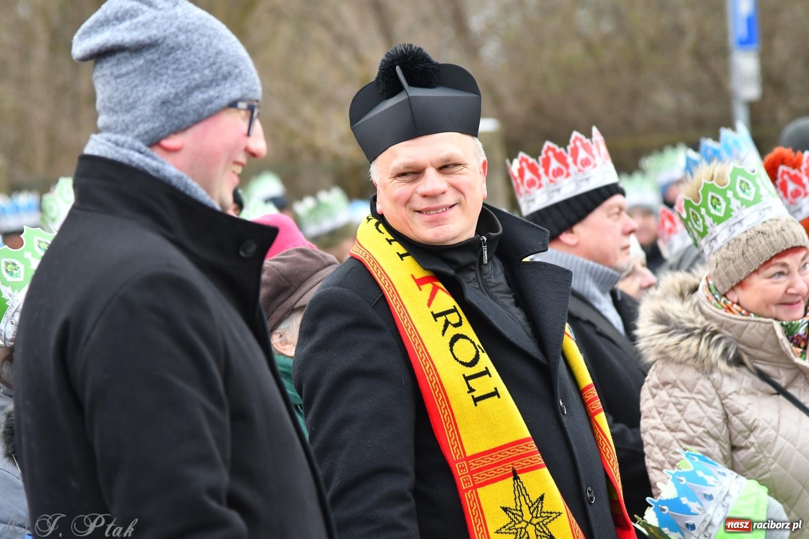 Zdjęcie w galerii na portalu naszraciborz.pl: Orszak Trzech Króli przeszedł nową trasą ulicami Raciborza [FOTO i WIDEO] wiadomości z regionu