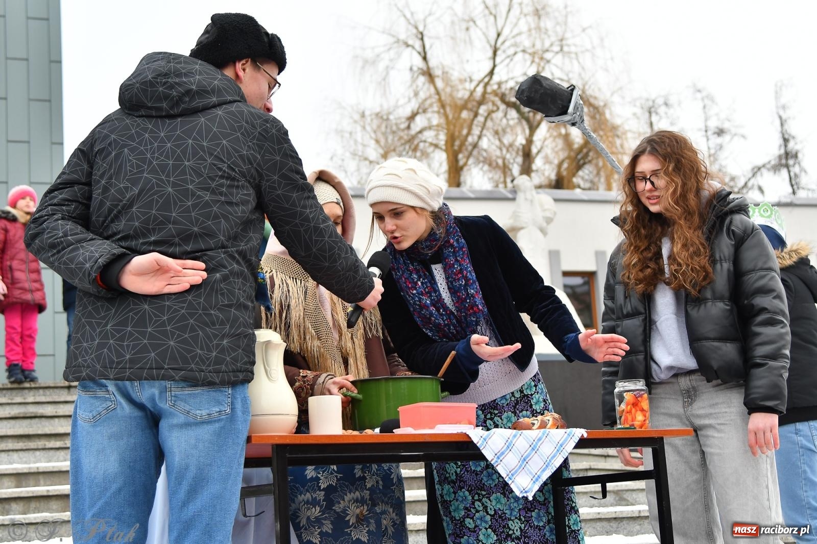 Zdjęcie w galerii na portalu naszraciborz.pl: Orszak Trzech Króli przeszedł nową trasą ulicami Raciborza [FOTO i WIDEO] wiadomości z regionu