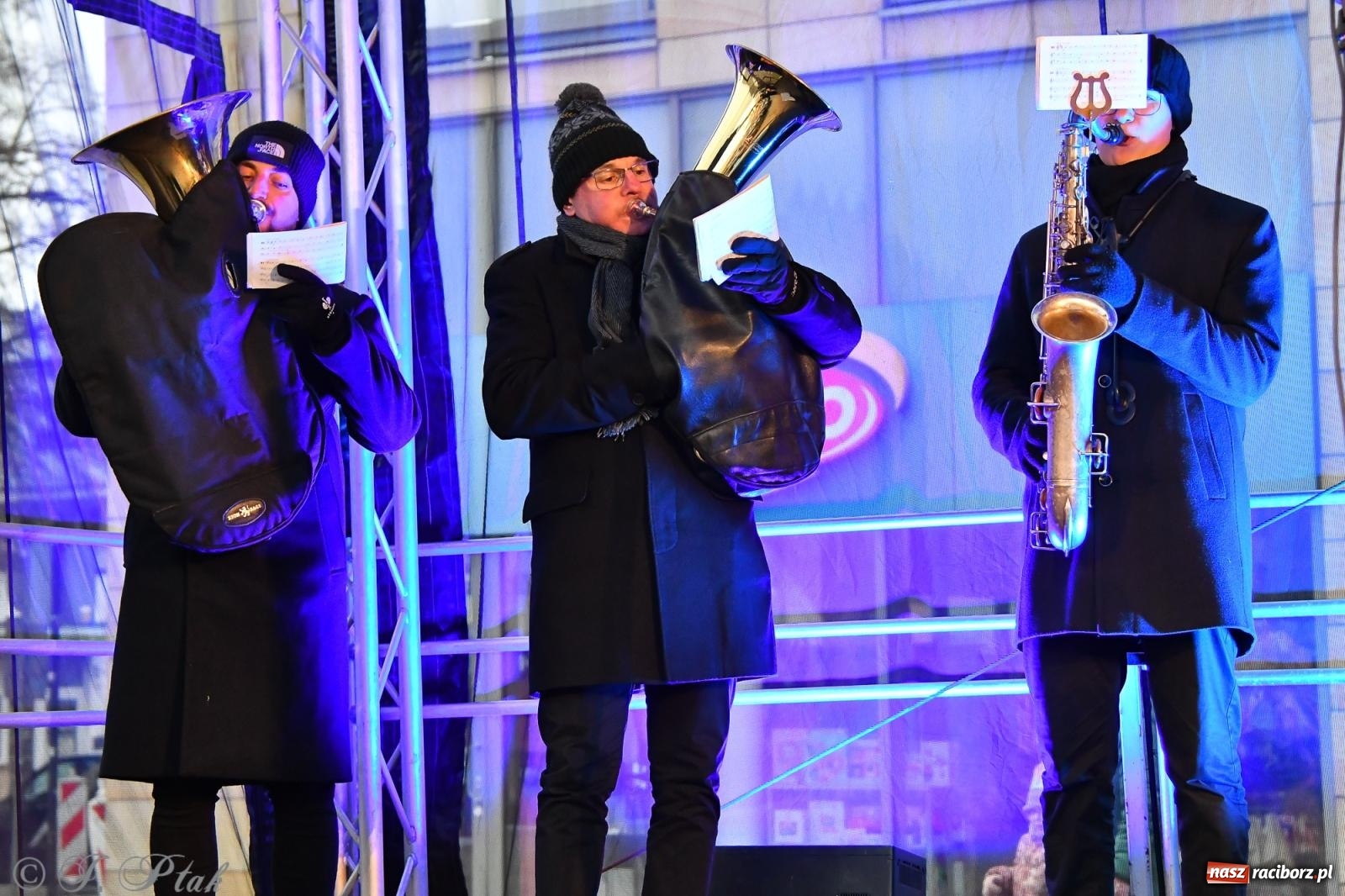 Zdjęcie w galerii na portalu naszraciborz.pl: Orszak Trzech Króli przeszedł nową trasą ulicami Raciborza [FOTO i WIDEO] wiadomości z regionu