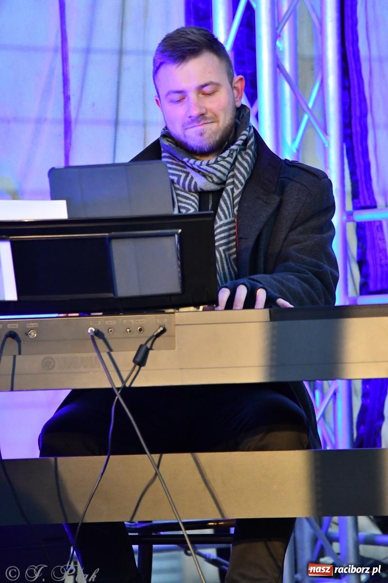 Zdjęcie w galerii na portalu naszraciborz.pl: Orszak Trzech Króli przeszedł nową trasą ulicami Raciborza [FOTO i WIDEO] wiadomości z regionu